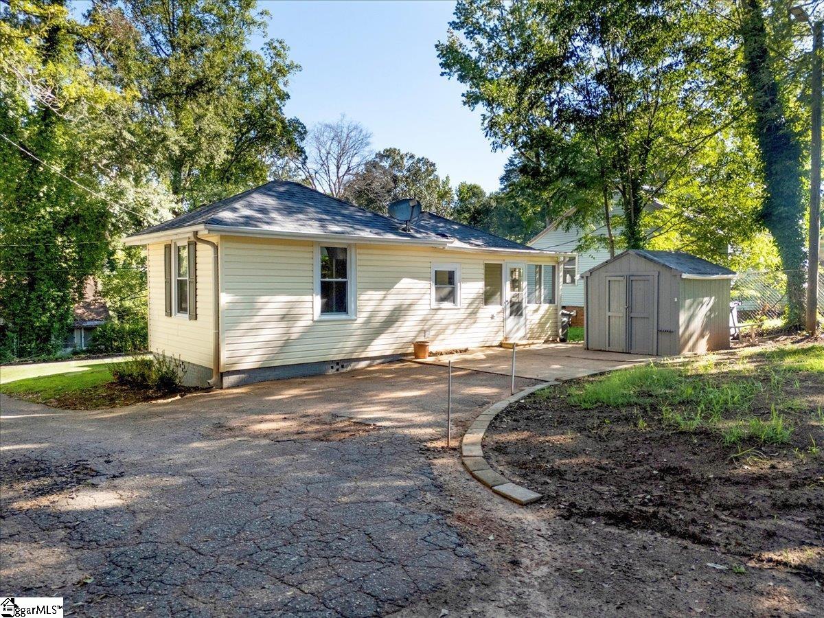 228 Rogers Avenue Greenville, SC 29617