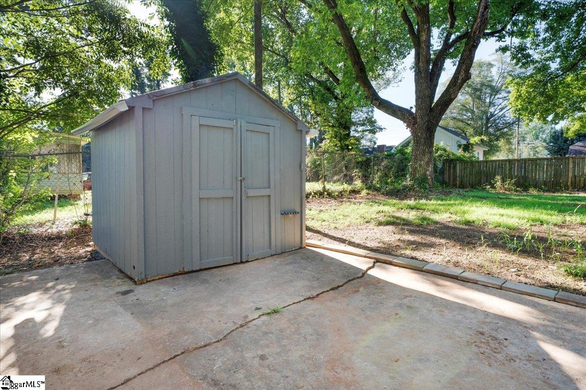 228 Rogers Avenue Greenville, SC 29617