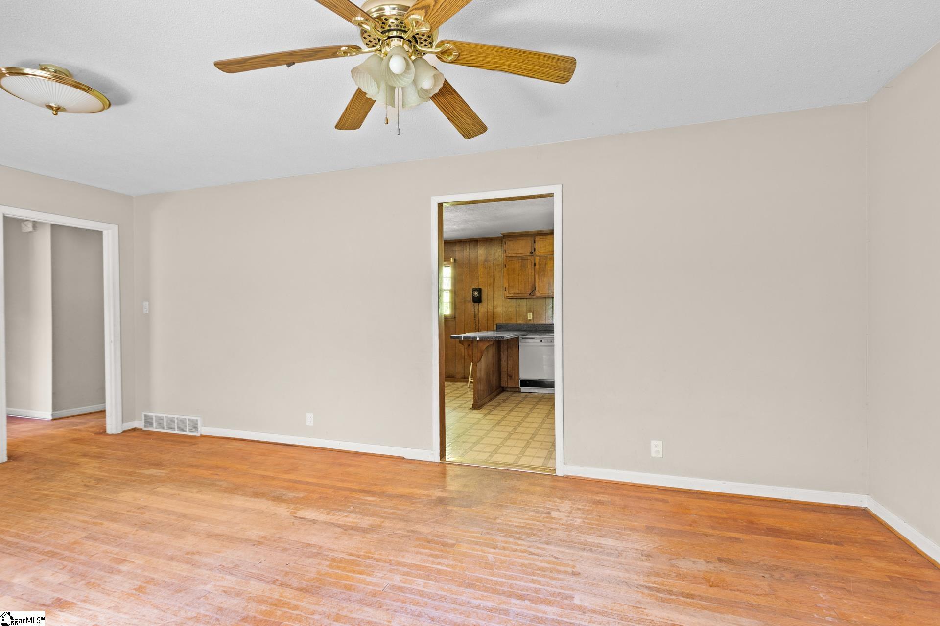 3190 Apple Orchard Road Clinton, SC 29325