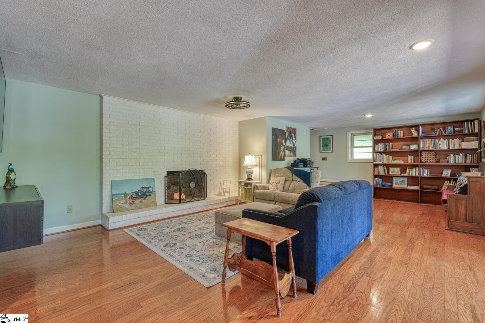 1212 Riveroak Road Inman, SC 29349