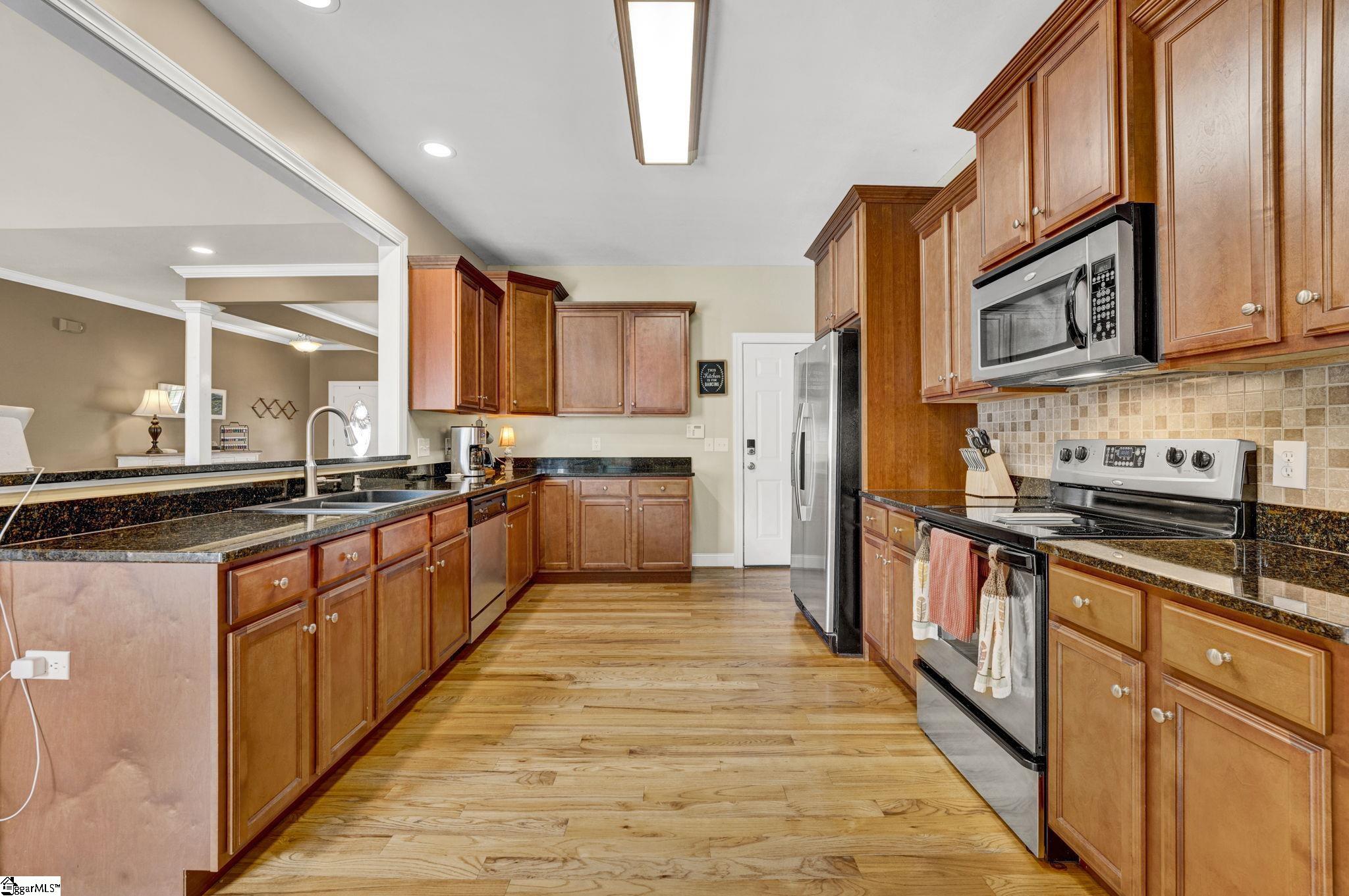 29 Hidden Springs Lane Taylors, SC 29687-4604