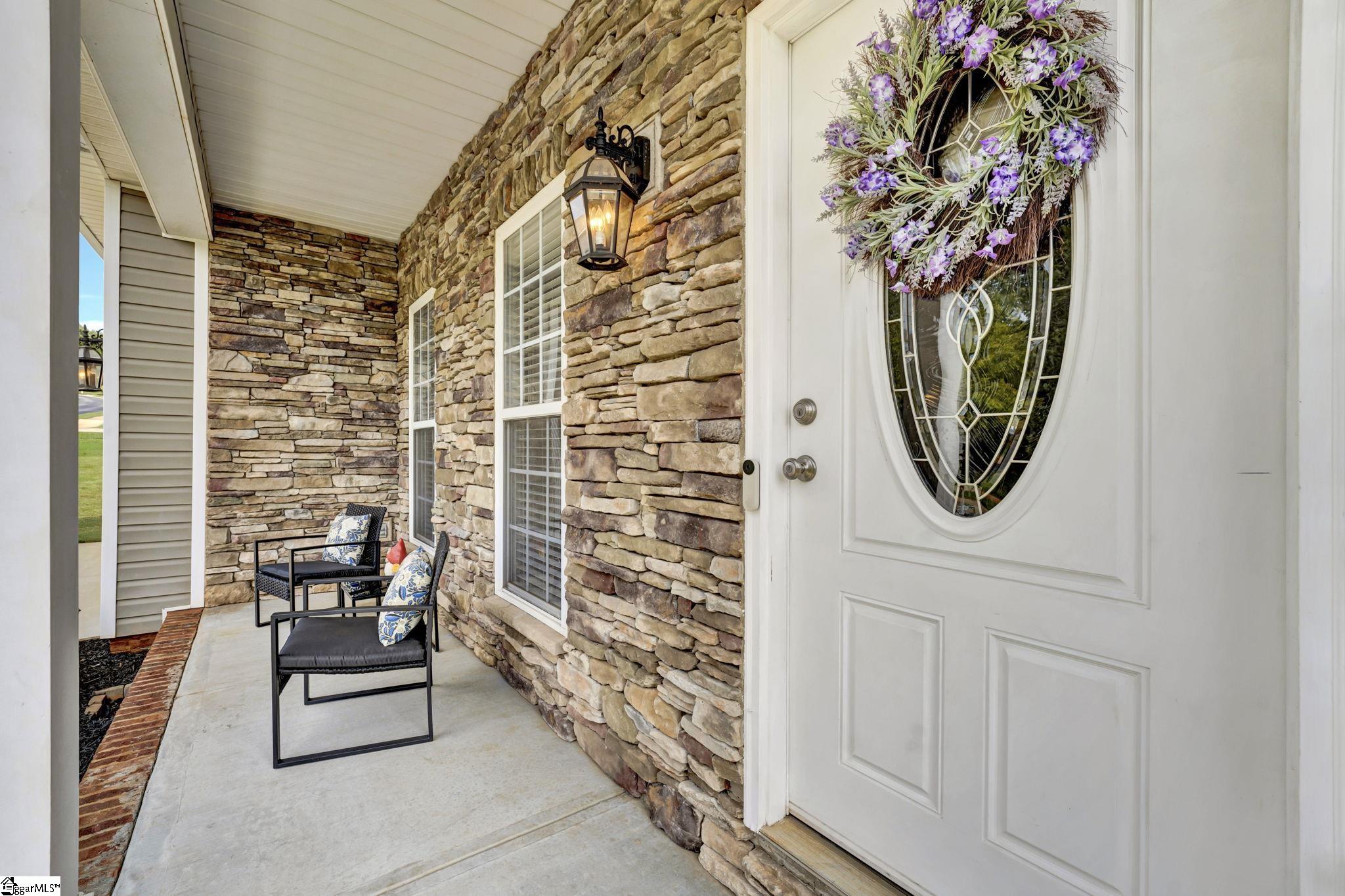 29 Hidden Springs Lane Taylors, SC 29687-4604