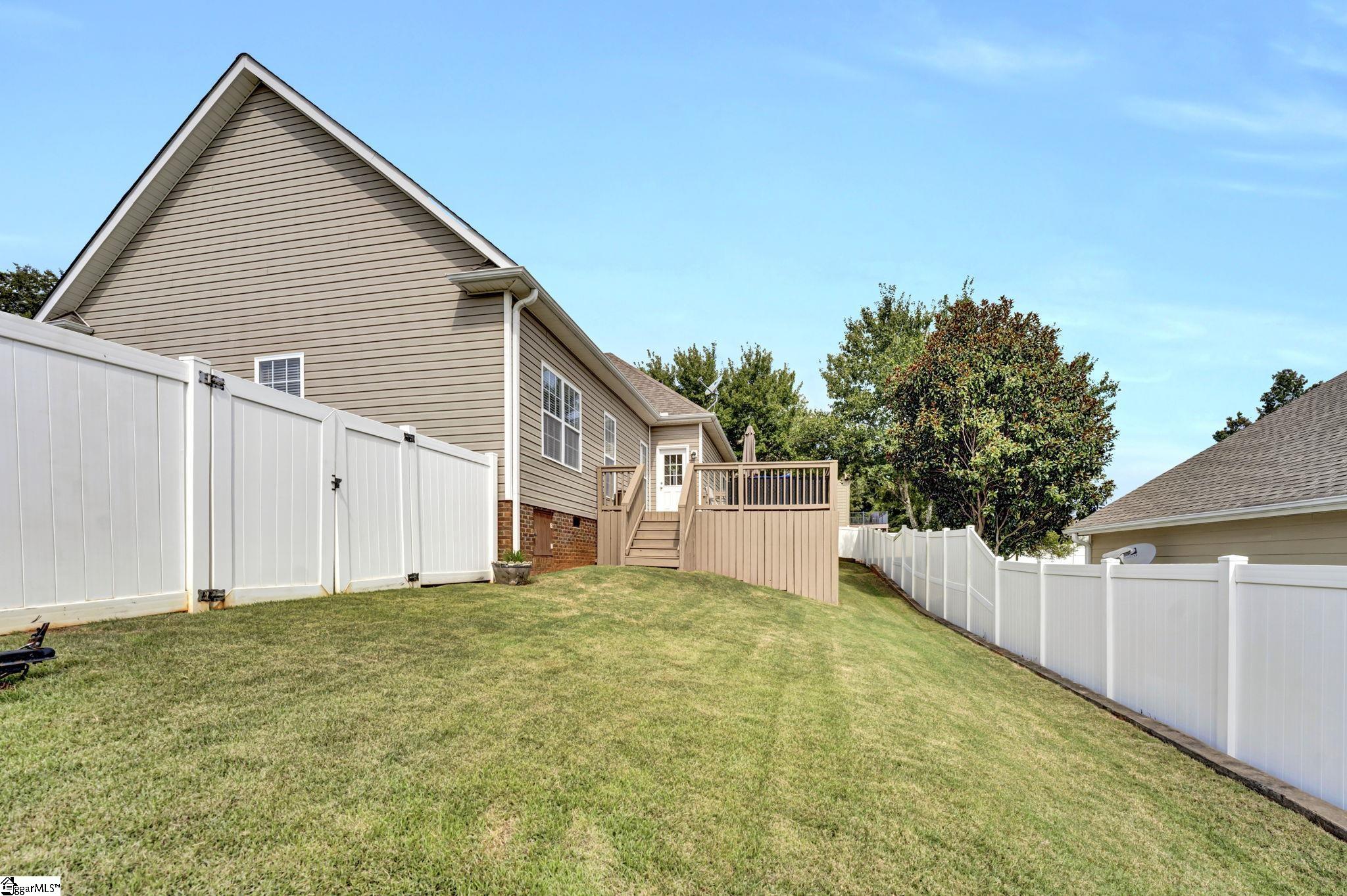 29 Hidden Springs Lane Taylors, SC 29687-4604