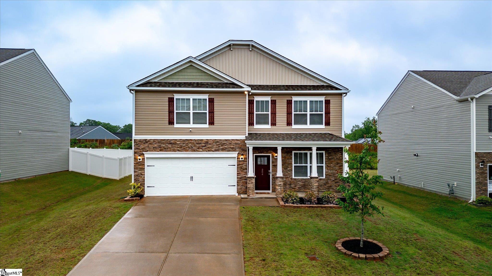 204 Lily Pond Place Easley, SC 29642