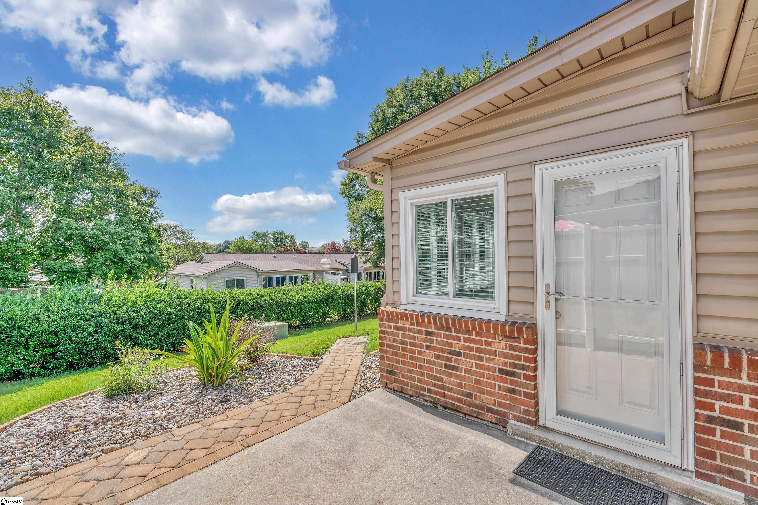 403 Lakeside Circle Greenville, SC 29615
