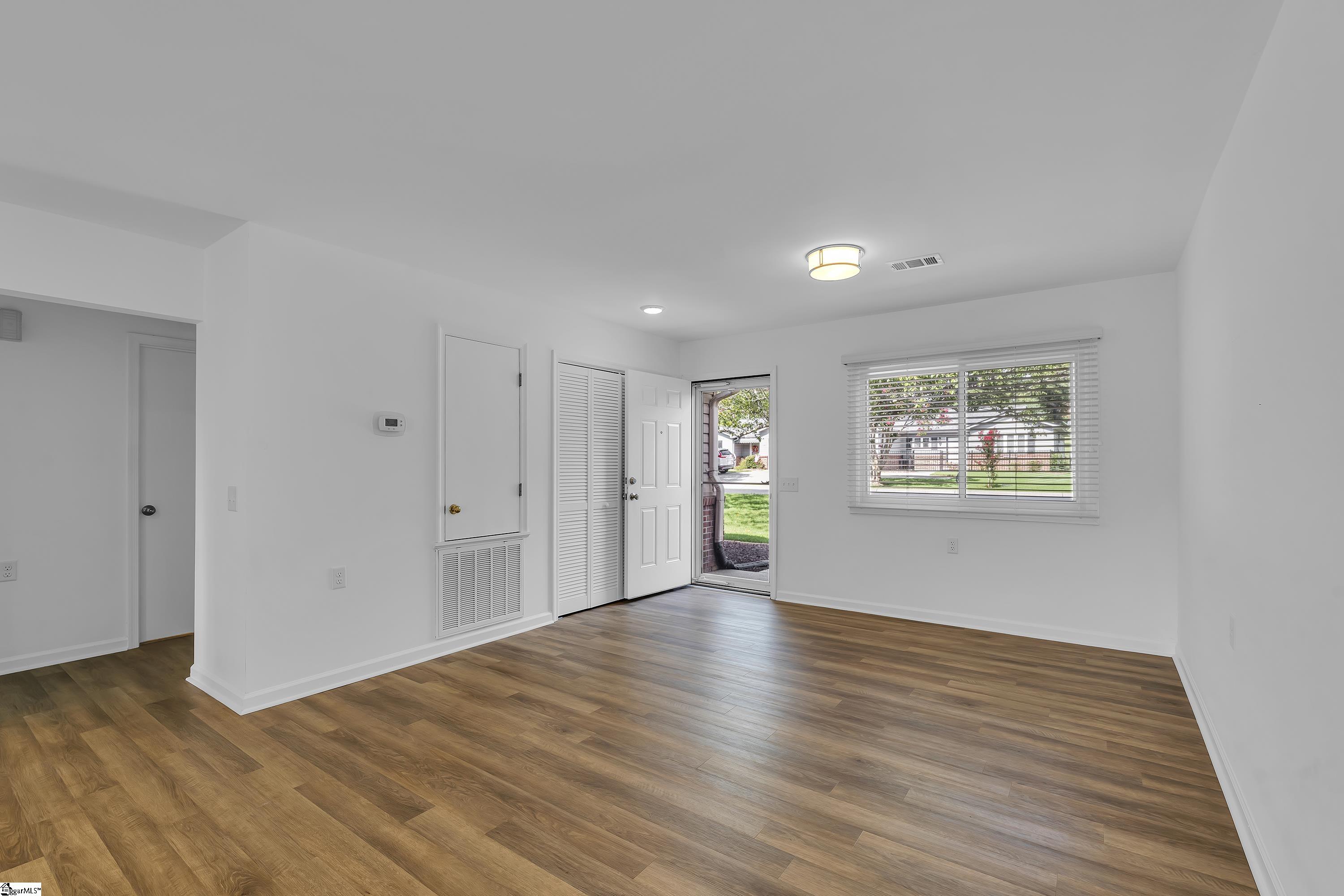 403 Lakeside Circle Greenville, SC 29615