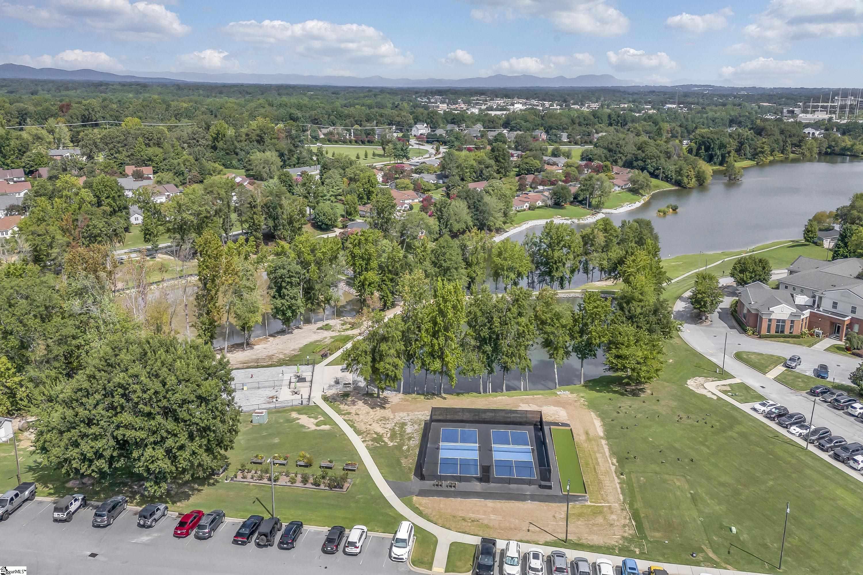 403 Lakeside Circle Greenville, SC 29615