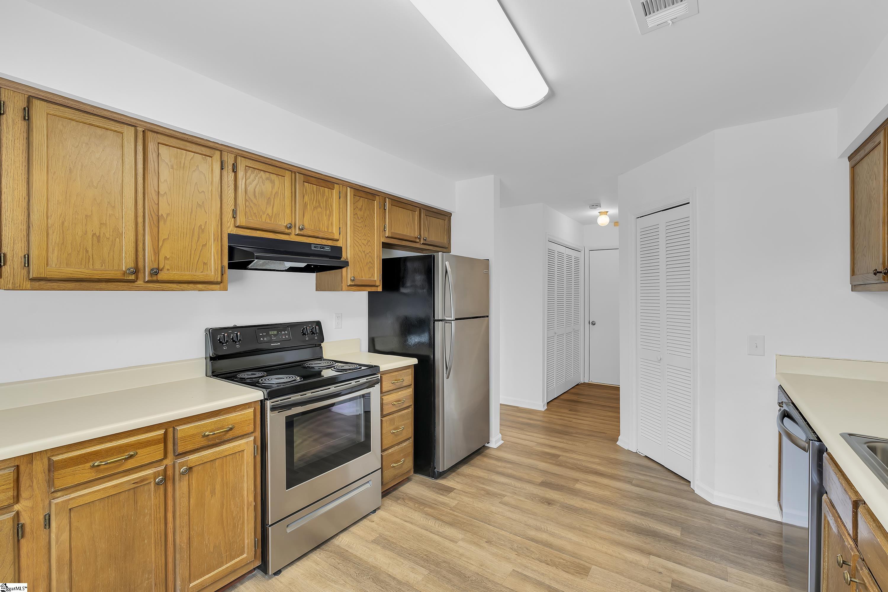 403 Lakeside Circle Greenville, SC 29615