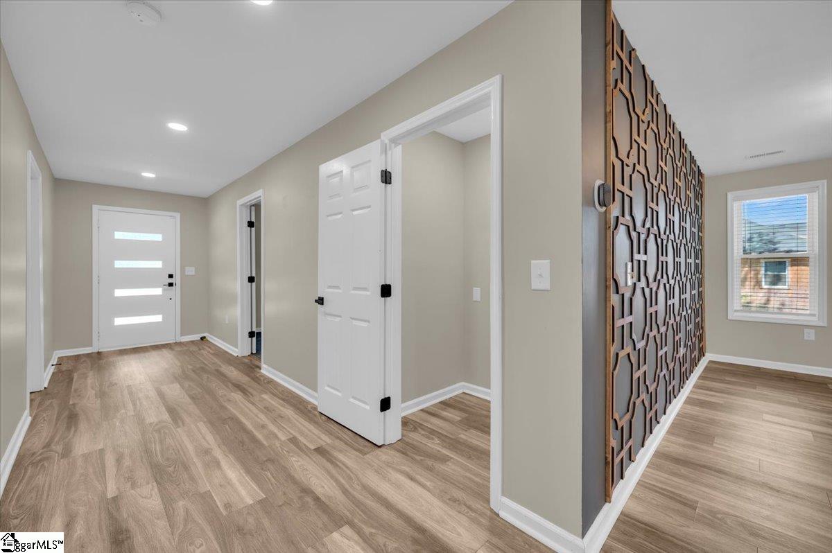 18 N Vance Street Greenville, SC 29611
