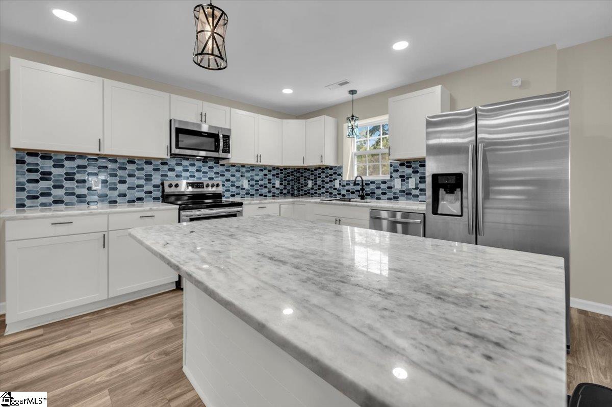 18 N Vance Street Greenville, SC 29611