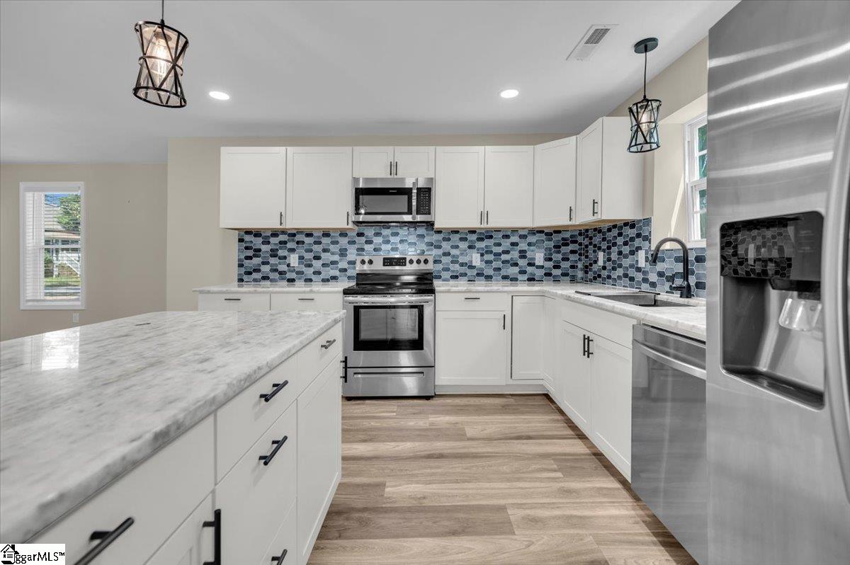 18 N Vance Street Greenville, SC 29611