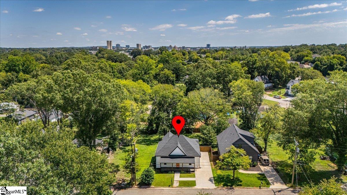 18 N Vance Street Greenville, SC 29611