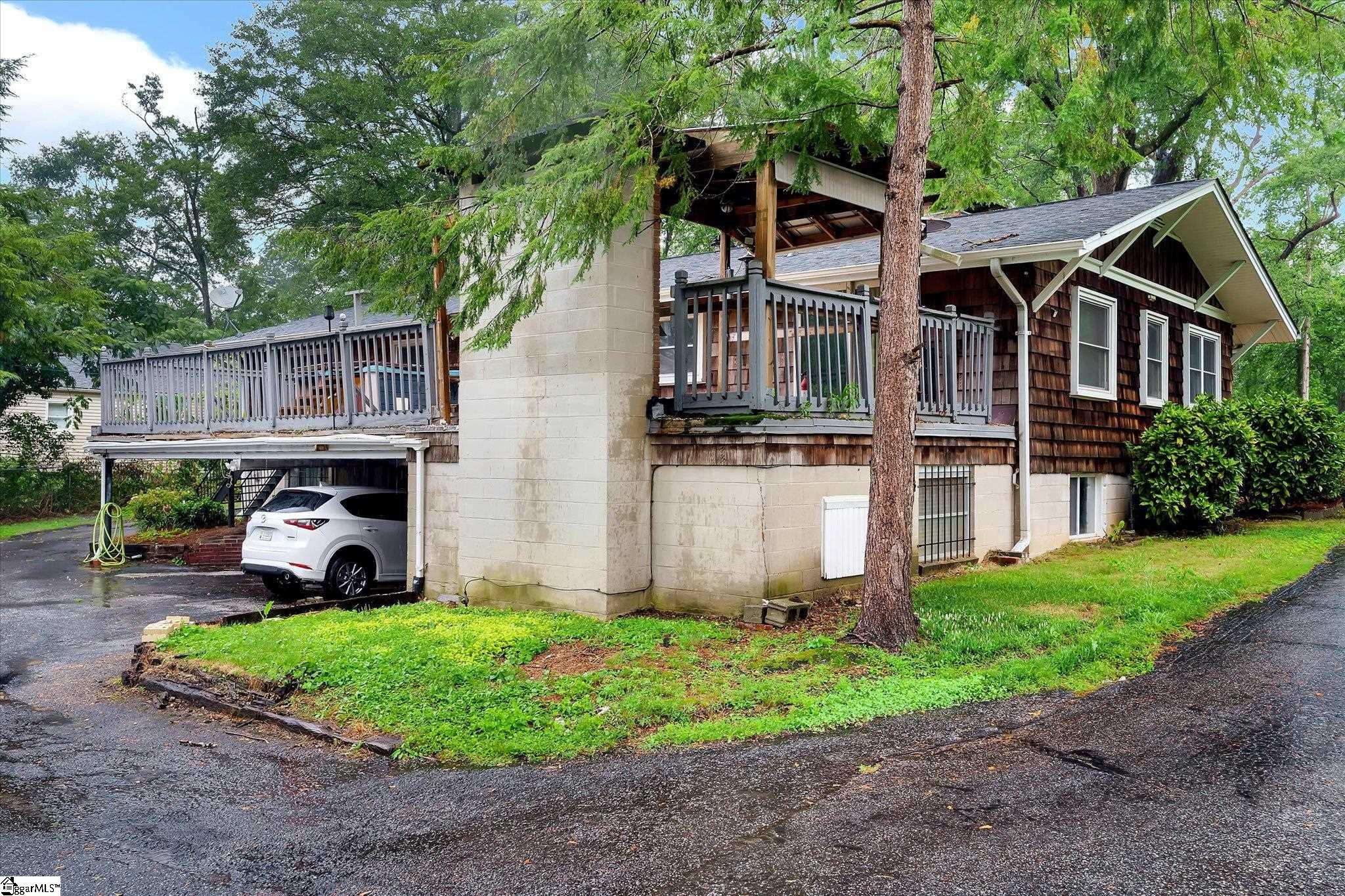 114 Brookside Road Spartanburg, SC 29301