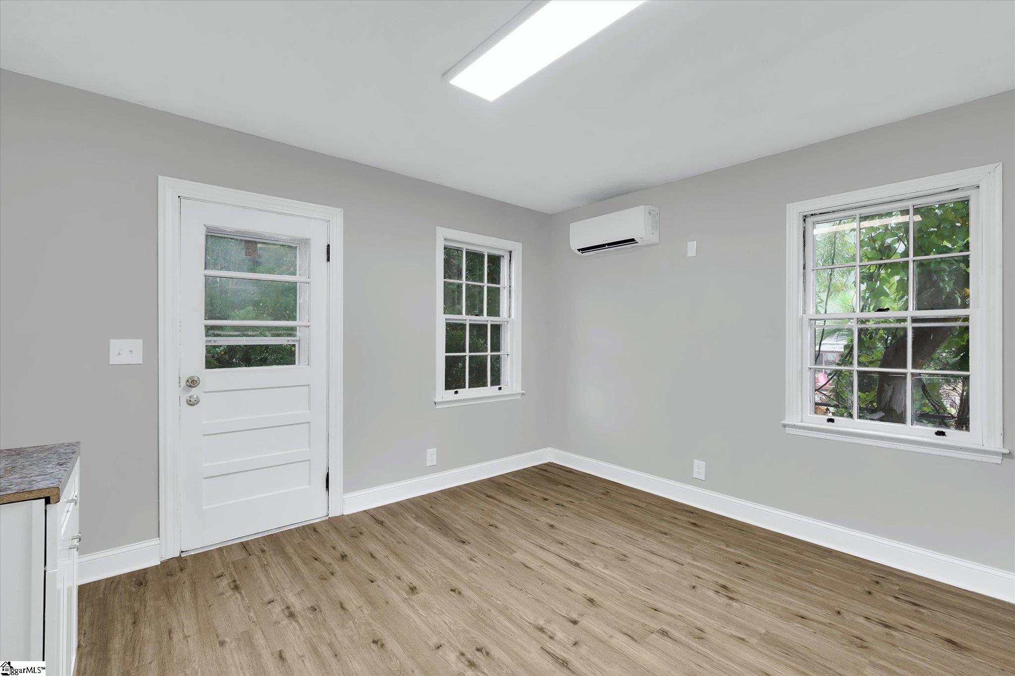 114 Brookside Road Spartanburg, SC 29301