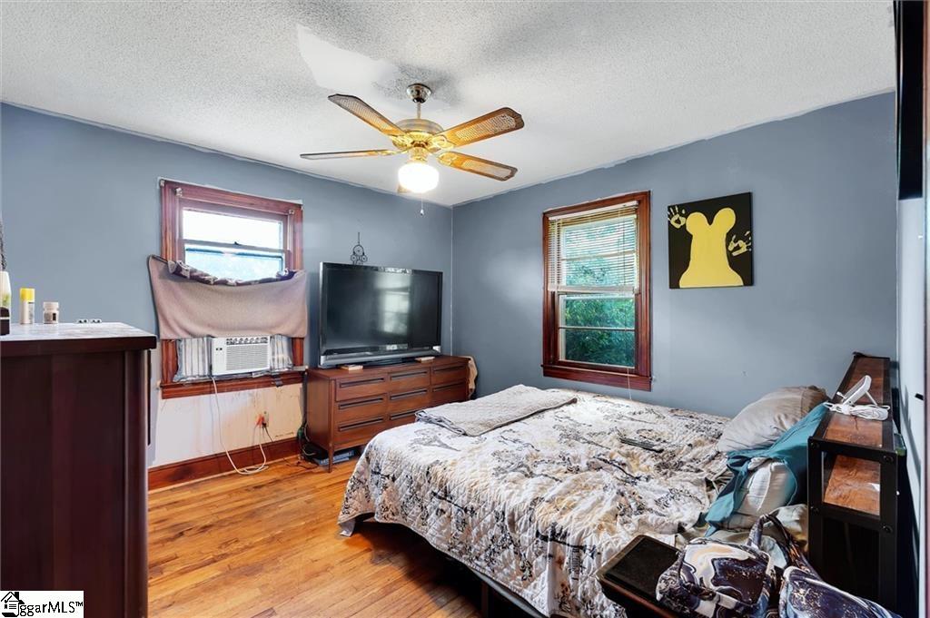 7703 Moorefield Memorial Highway Liberty, SC 29657