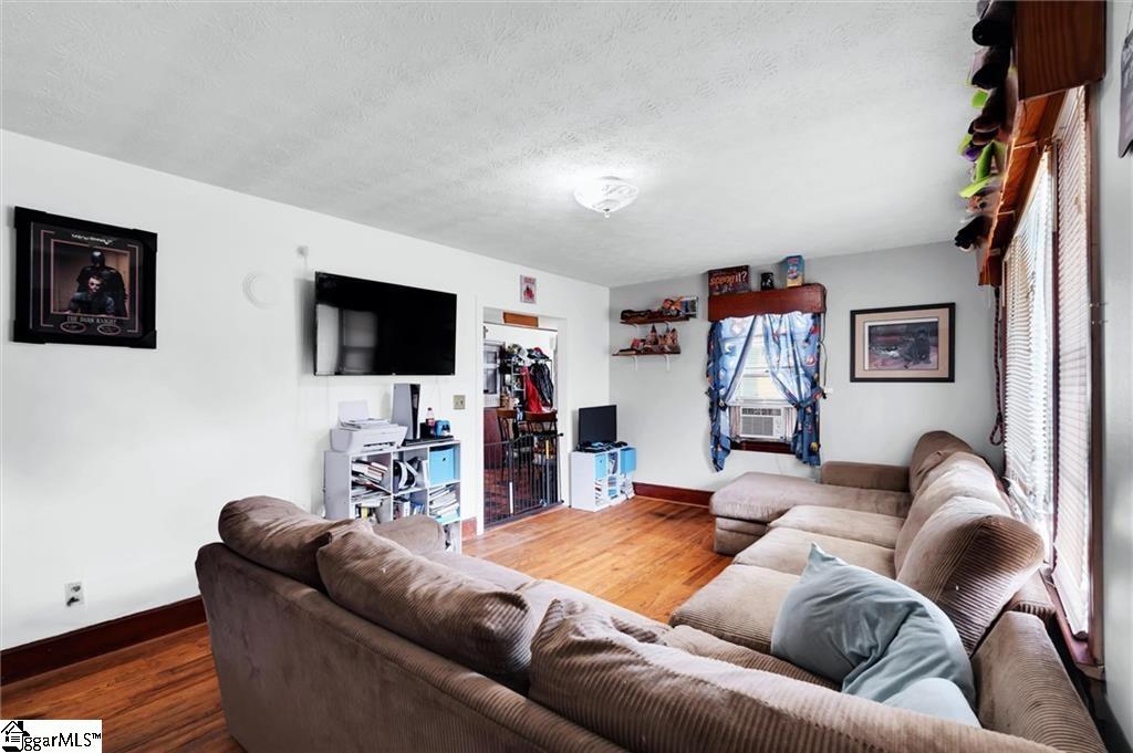 7703 Moorefield Memorial Highway Liberty, SC 29657