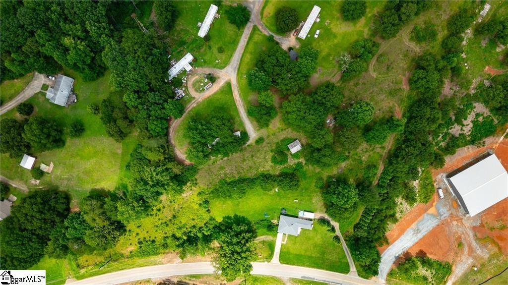 7703 Moorefield Memorial Highway Liberty, SC 29657