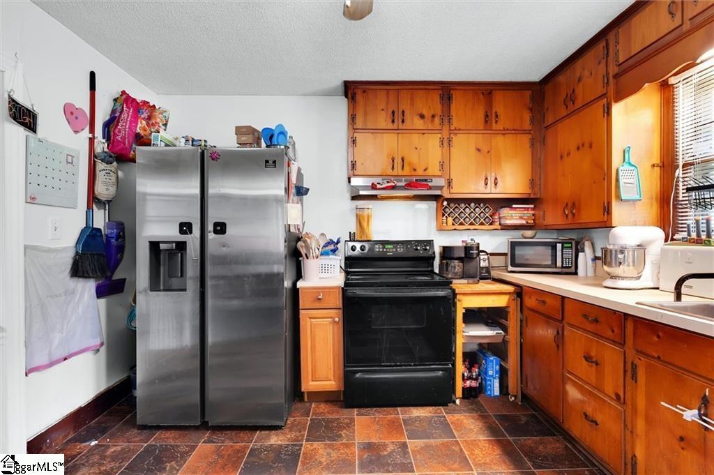 7703 Moorefield Memorial Highway Liberty, SC 29657
