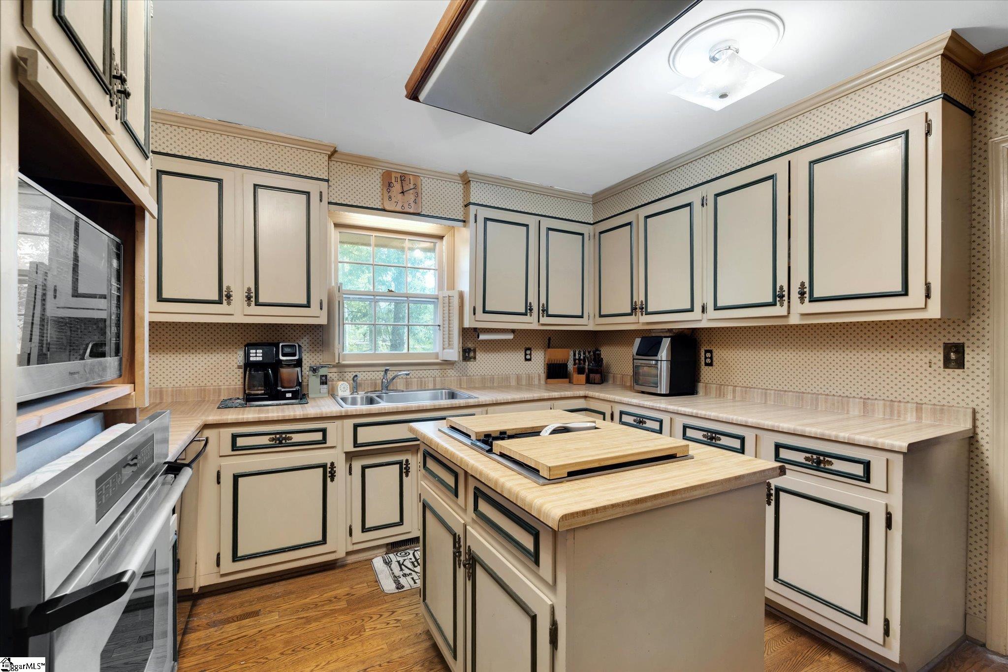131 Shannon Lake Circle Greenville, SC 29615