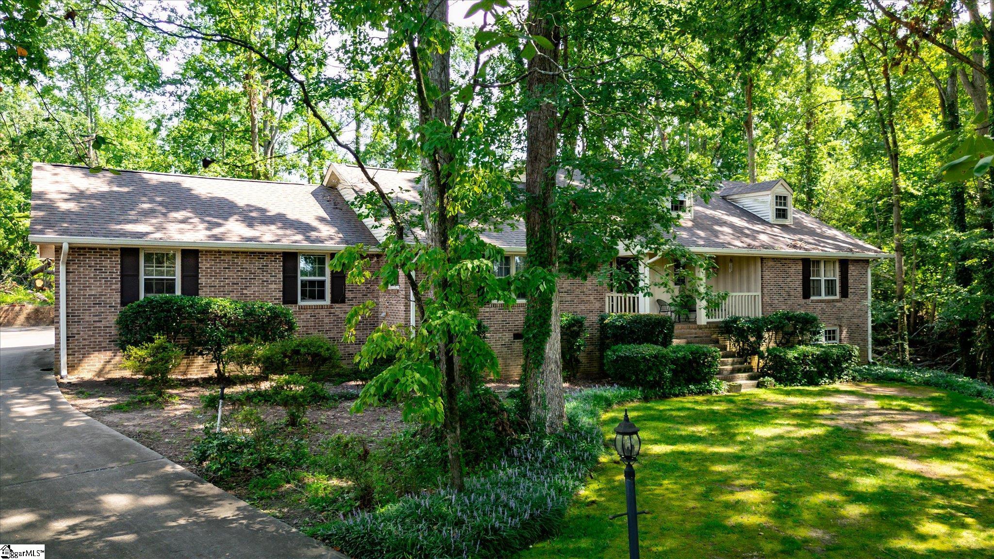 131 Shannon Lake Circle Greenville, SC 29615