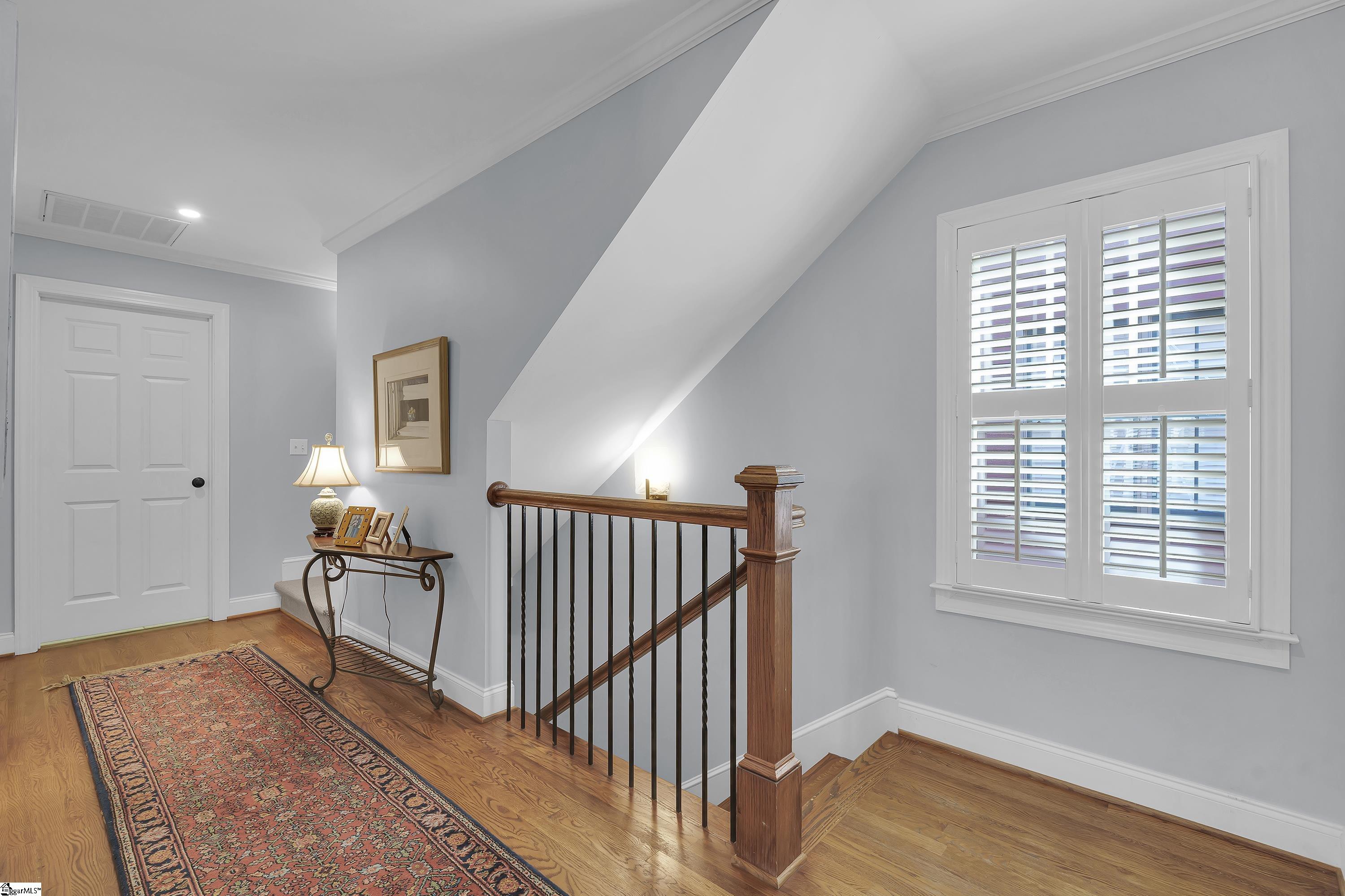 204 Hampton Avenue Greenville, SC 29601