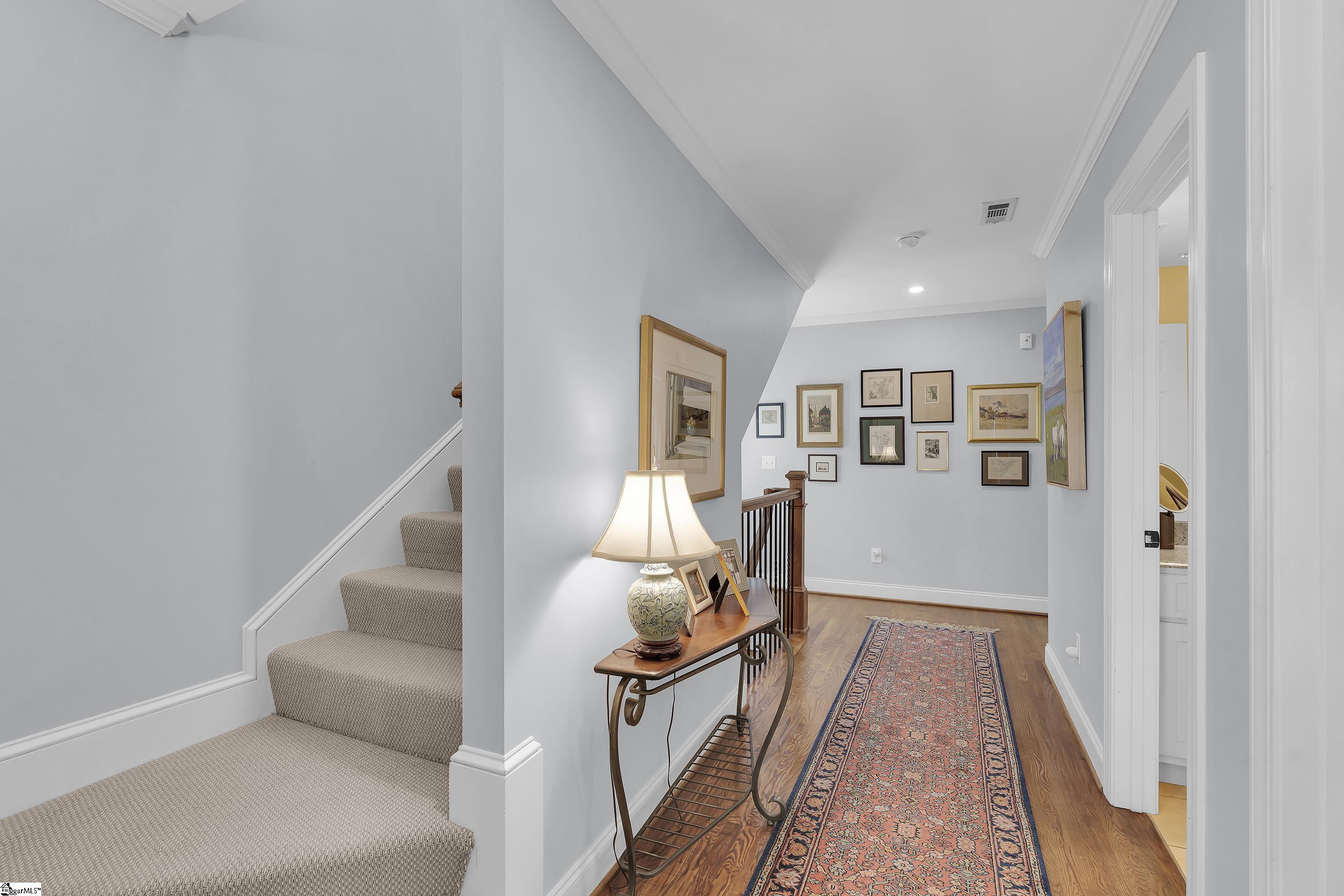 204 Hampton Avenue Greenville, SC 29601