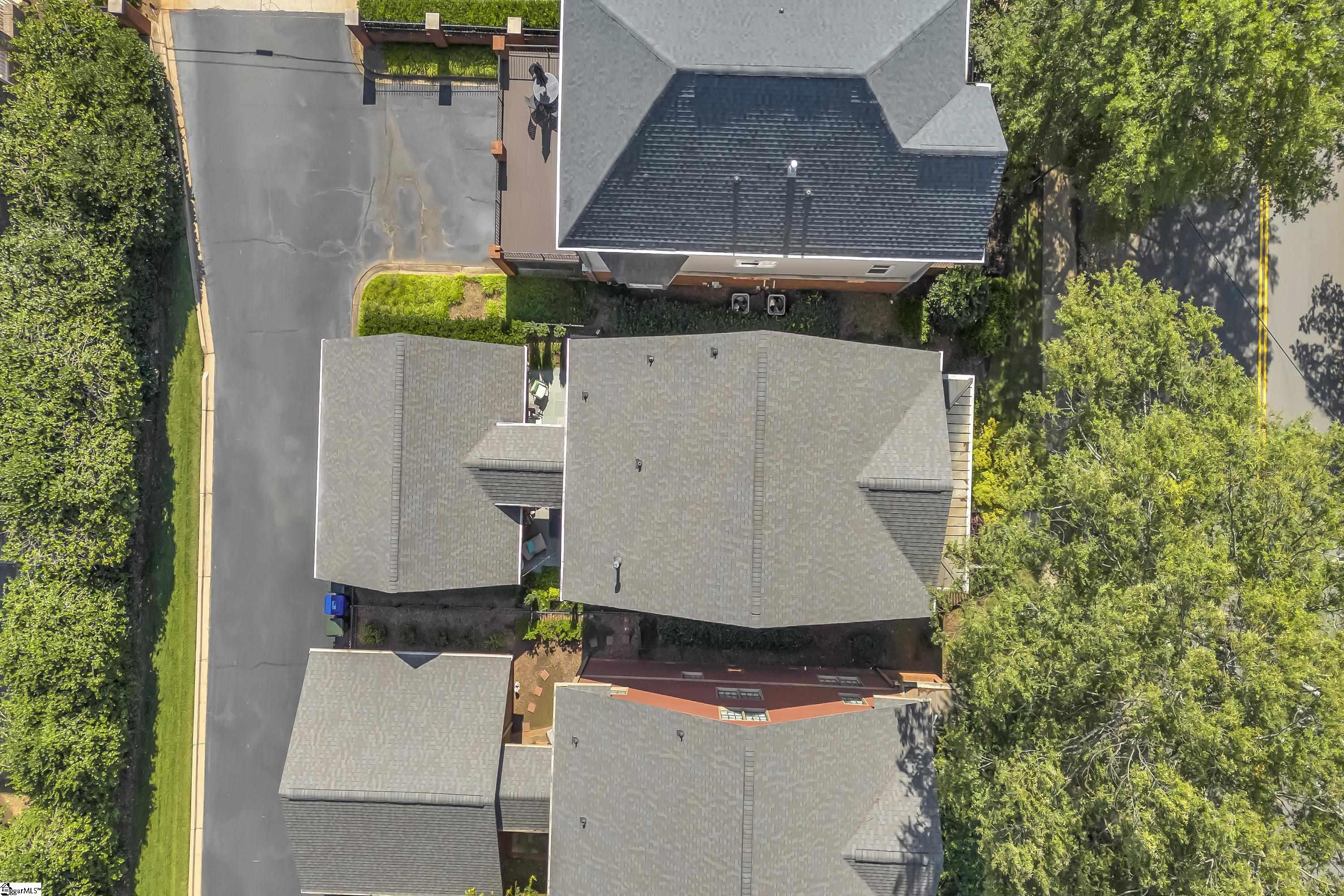 204 Hampton Avenue Greenville, SC 29601