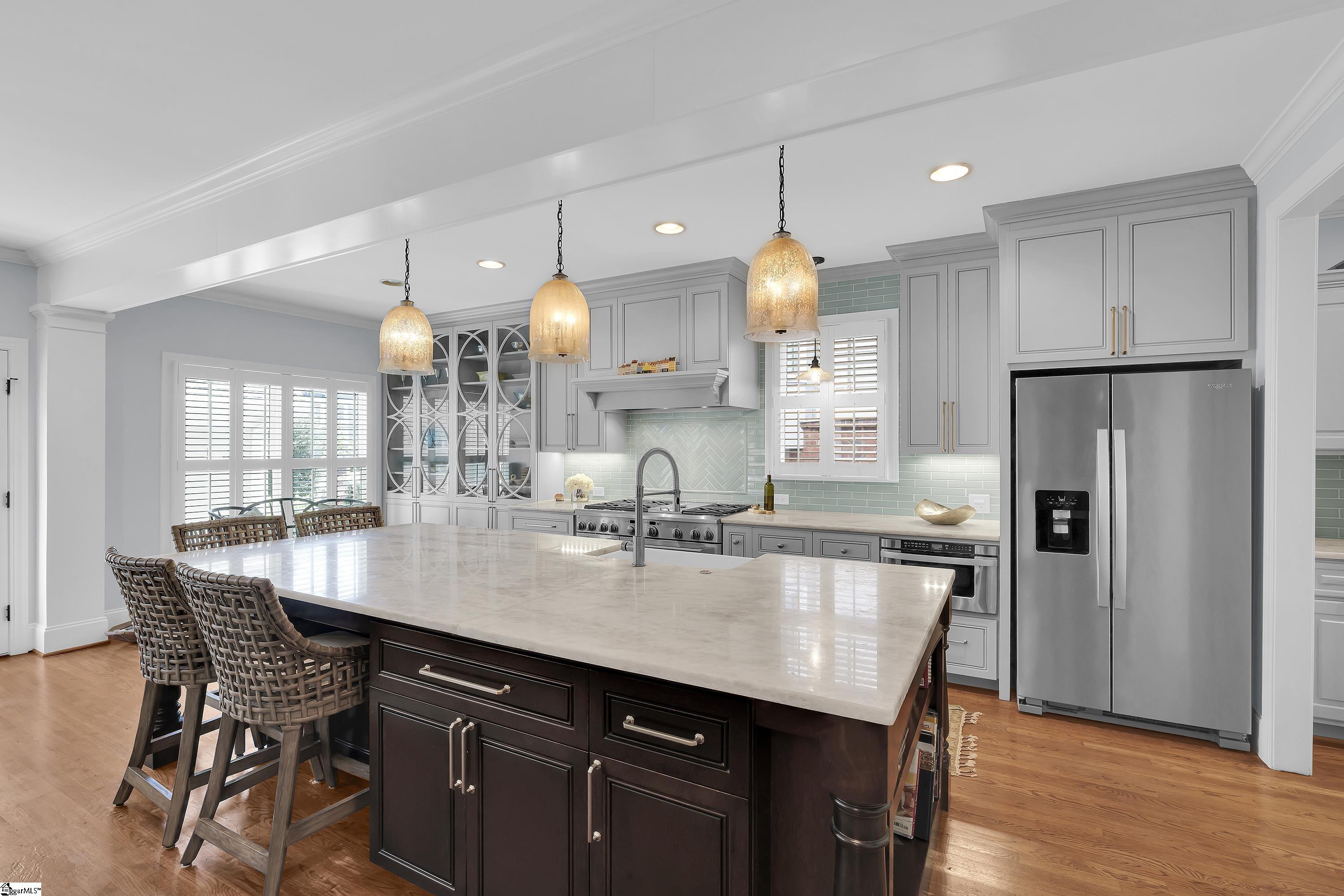 204 Hampton Avenue Greenville, SC 29601