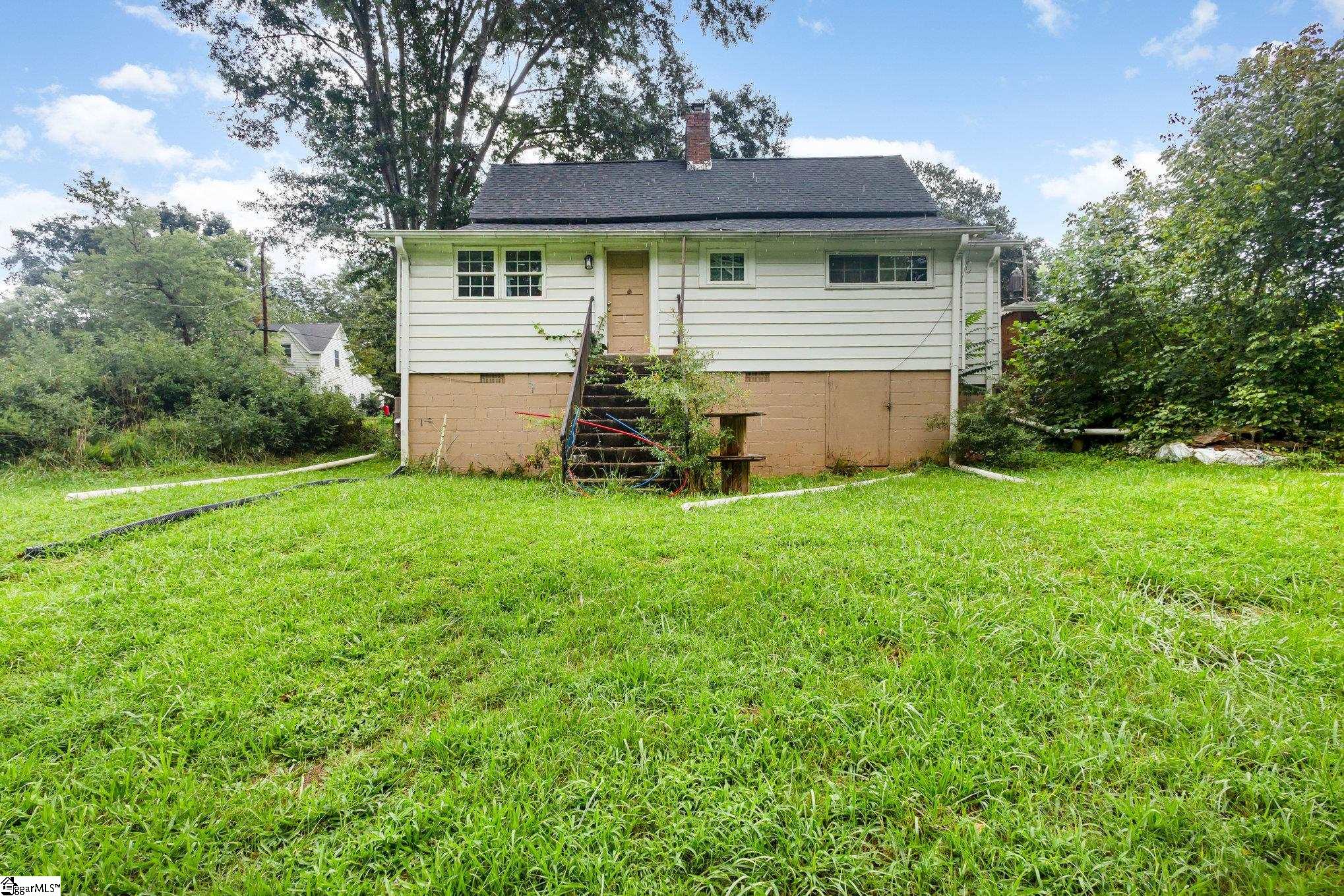 7 Spring Street Piedmont, SC 29673