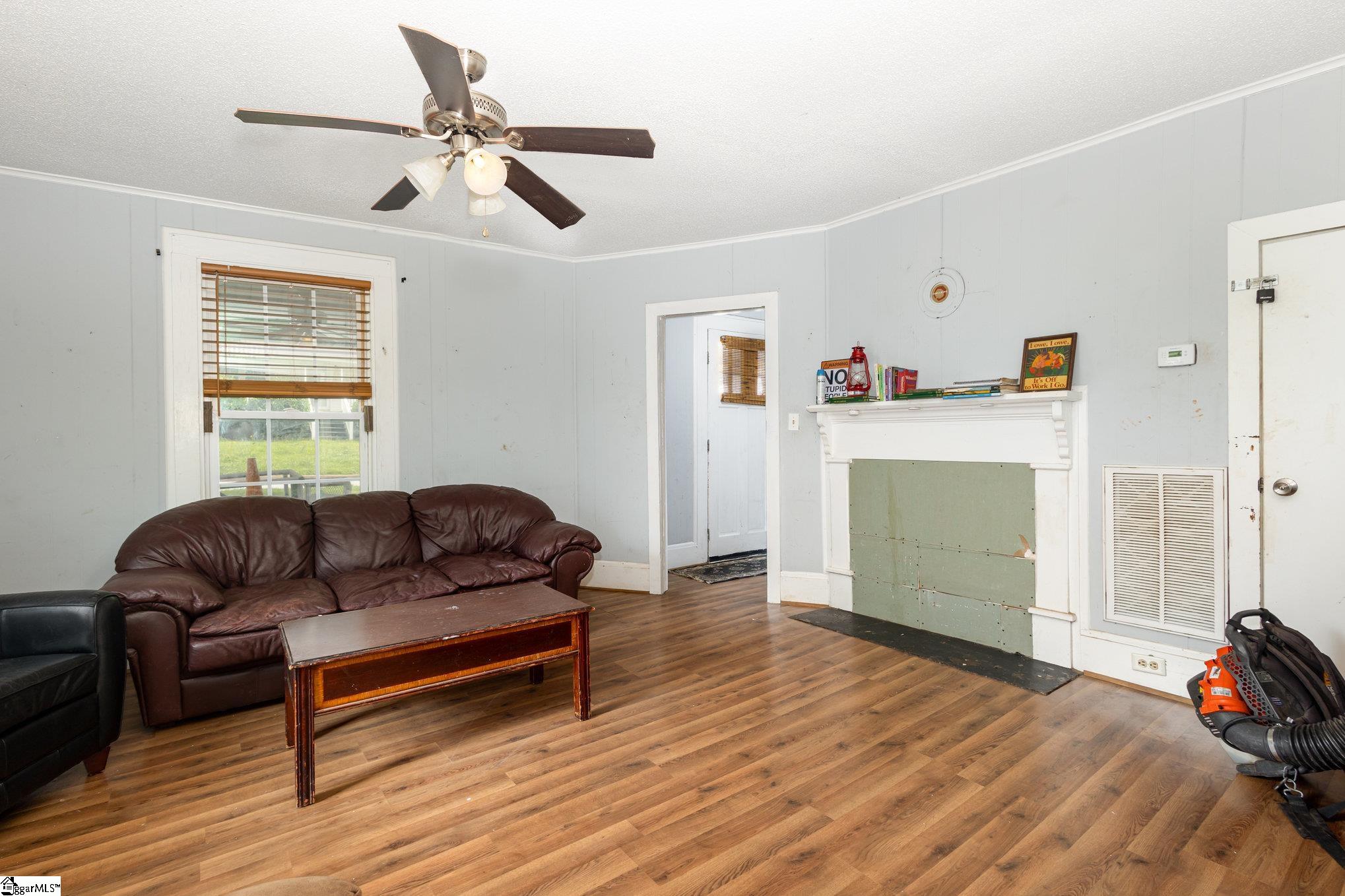 7 Spring Street Piedmont, SC 29673