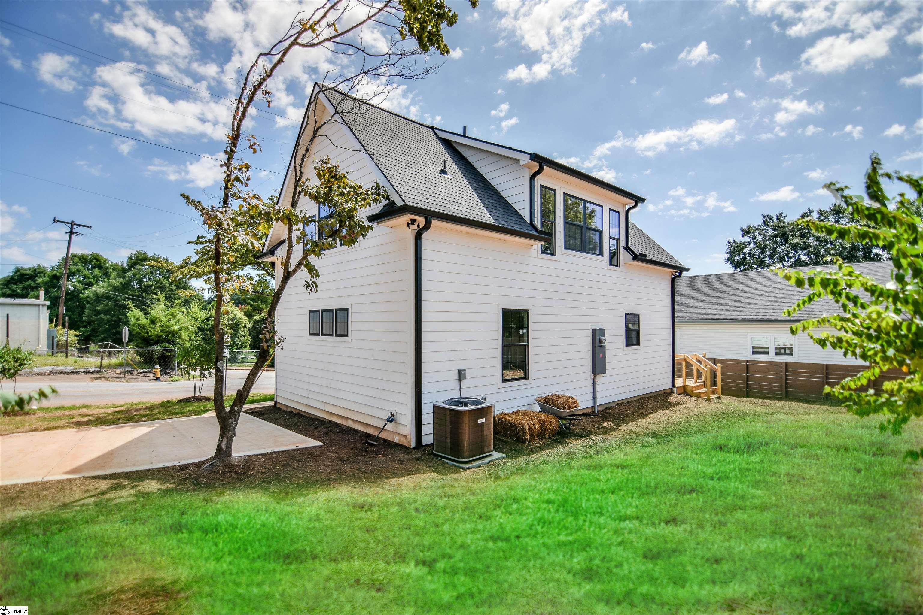 6 Guess Street Greenville, SC 29605