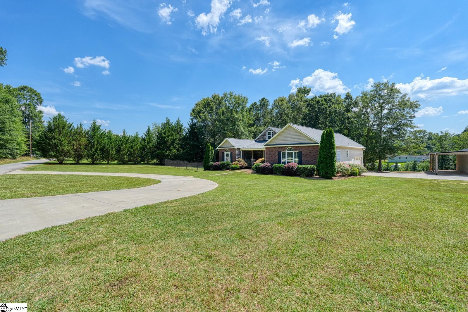 171 Fernbrook Circle Pacolet, SC 29372
