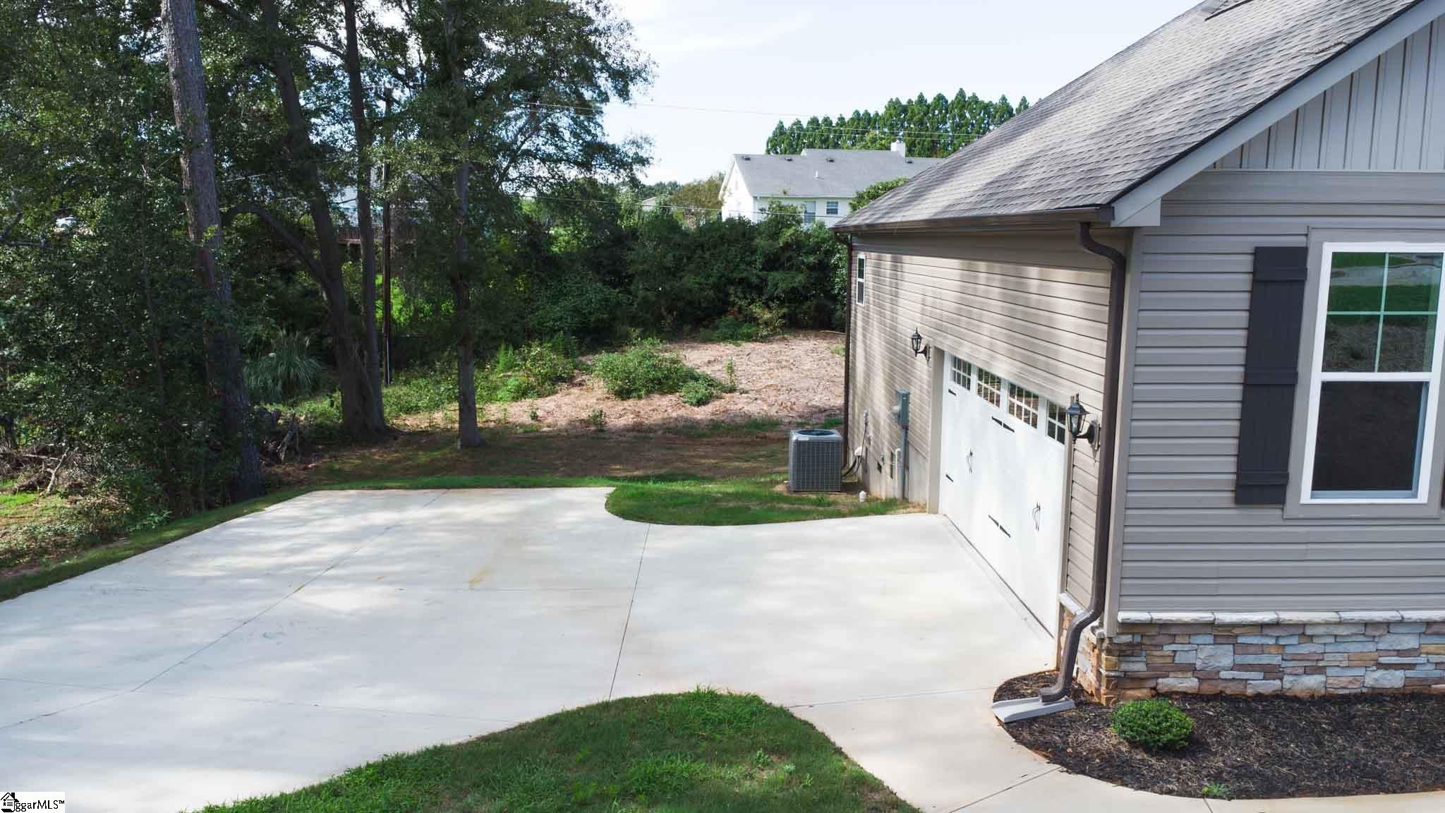 606B Parkwood Drive Anderson, SC 29625
