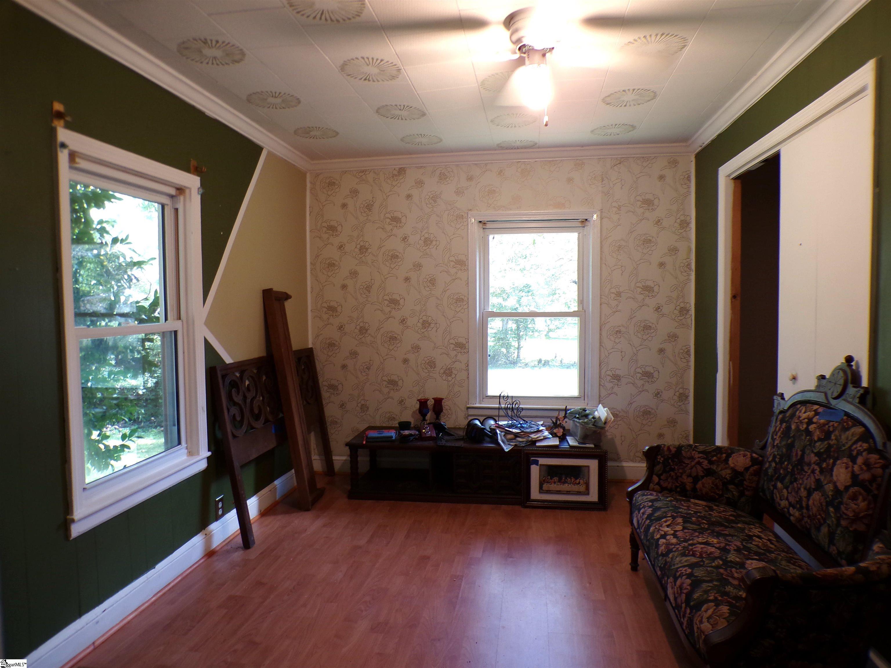 525 Island Creek Road Cowpens, SC 29330