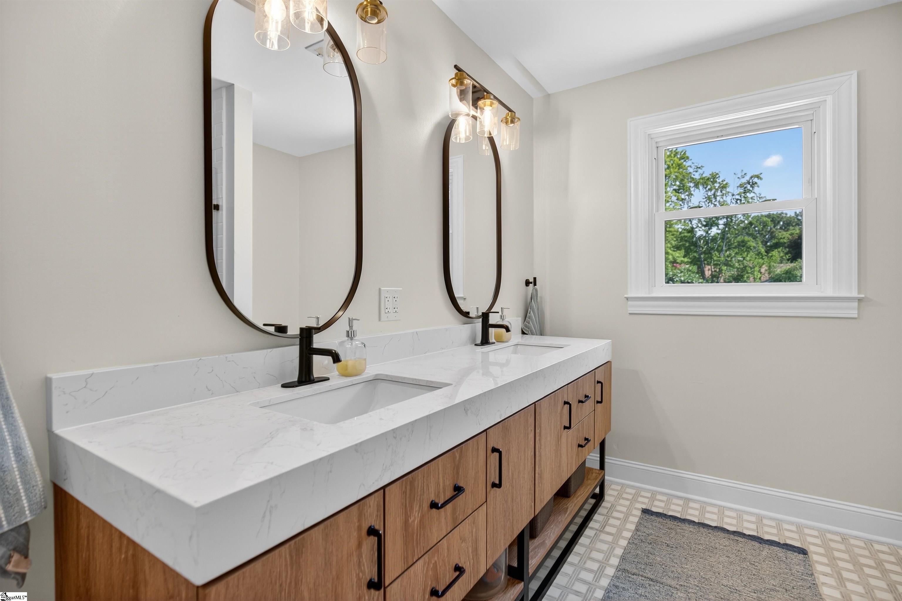 207 Gilderbrook Road Greenville, SC 29615