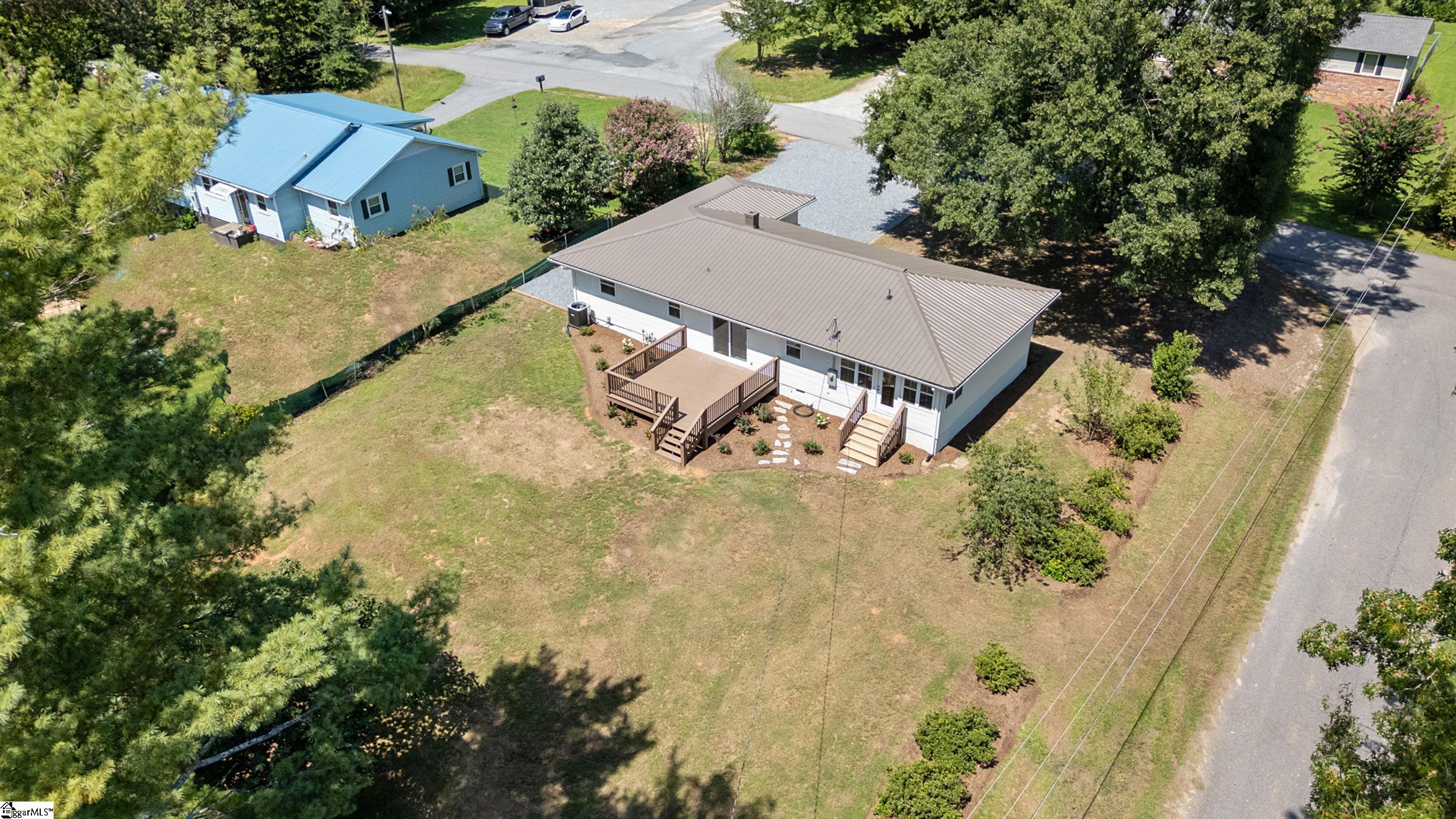 118 Kirby Street Landrum, SC 29356