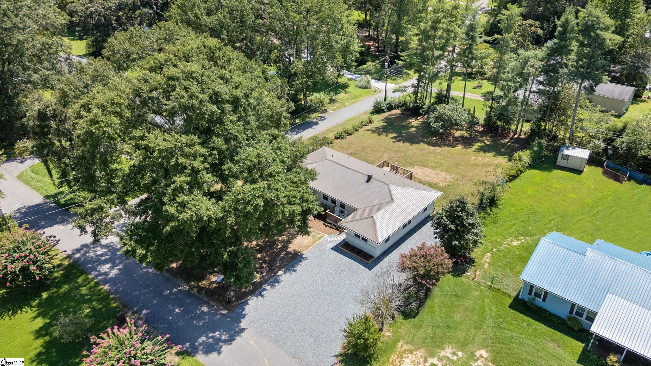 118 Kirby Street Landrum, SC 29356