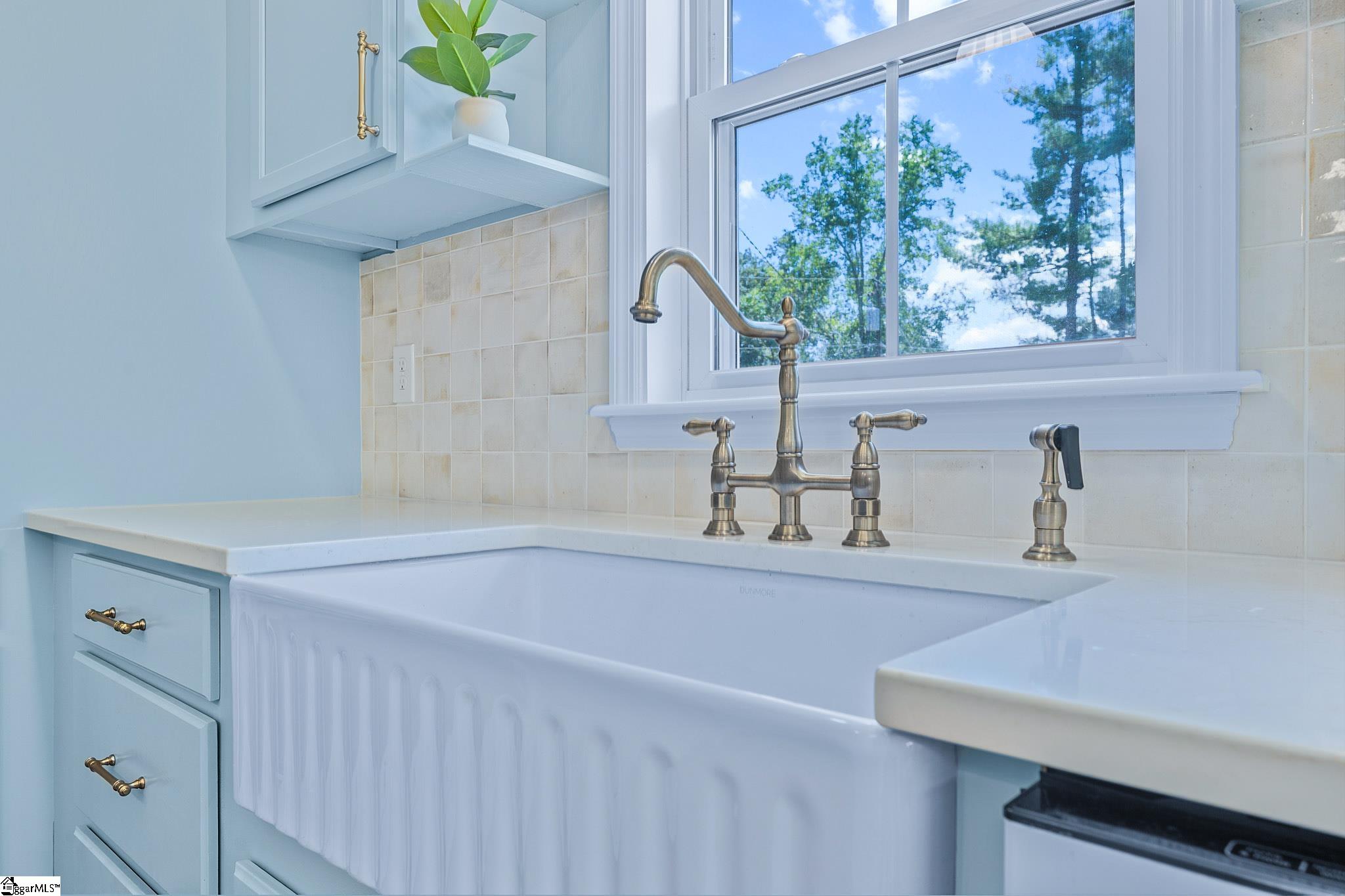 118 Kirby Street Landrum, SC 29356