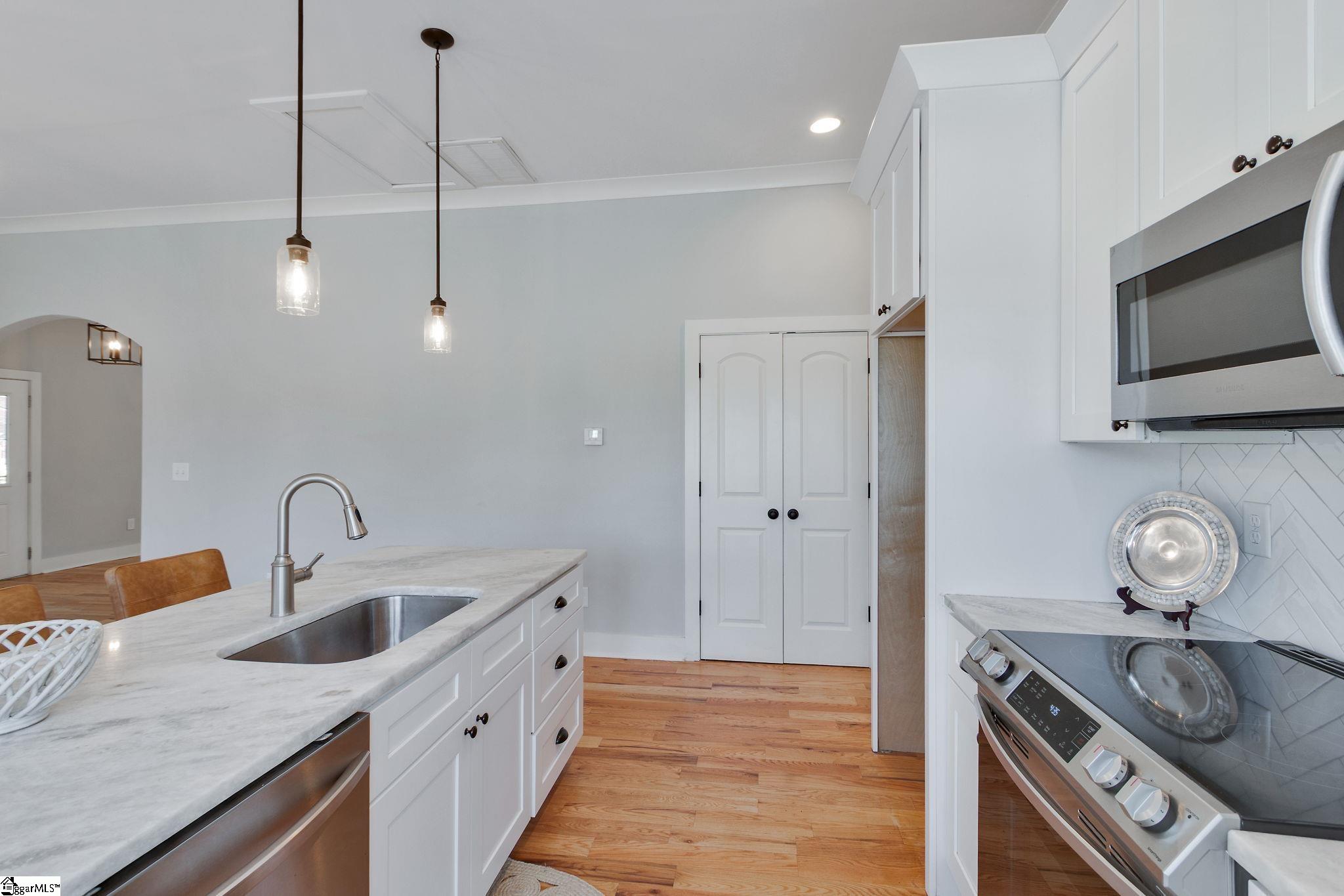 825 Green Avenue Greenville, SC 29605