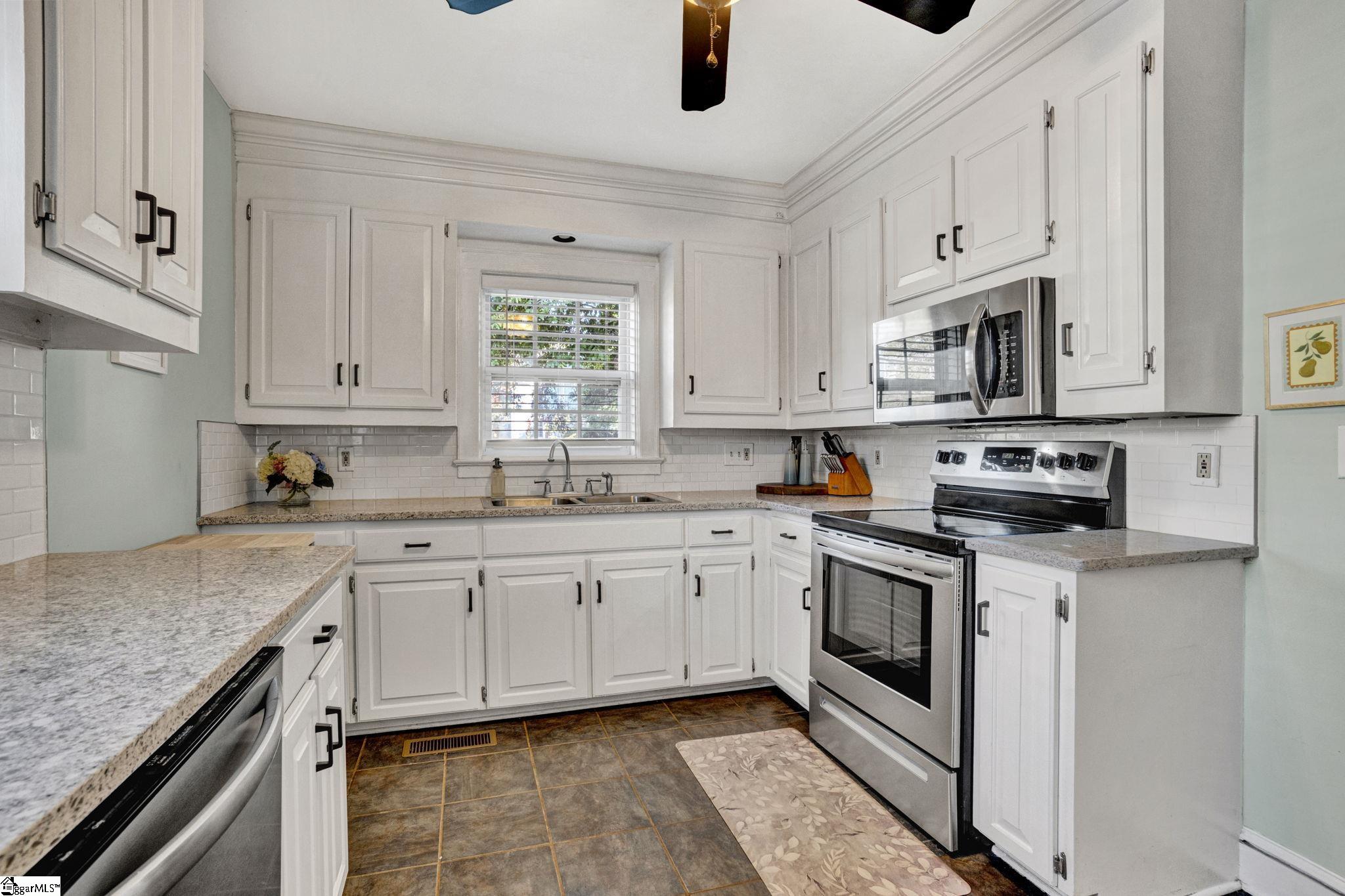 409 Parkins Mill Road Greenville, SC 29607