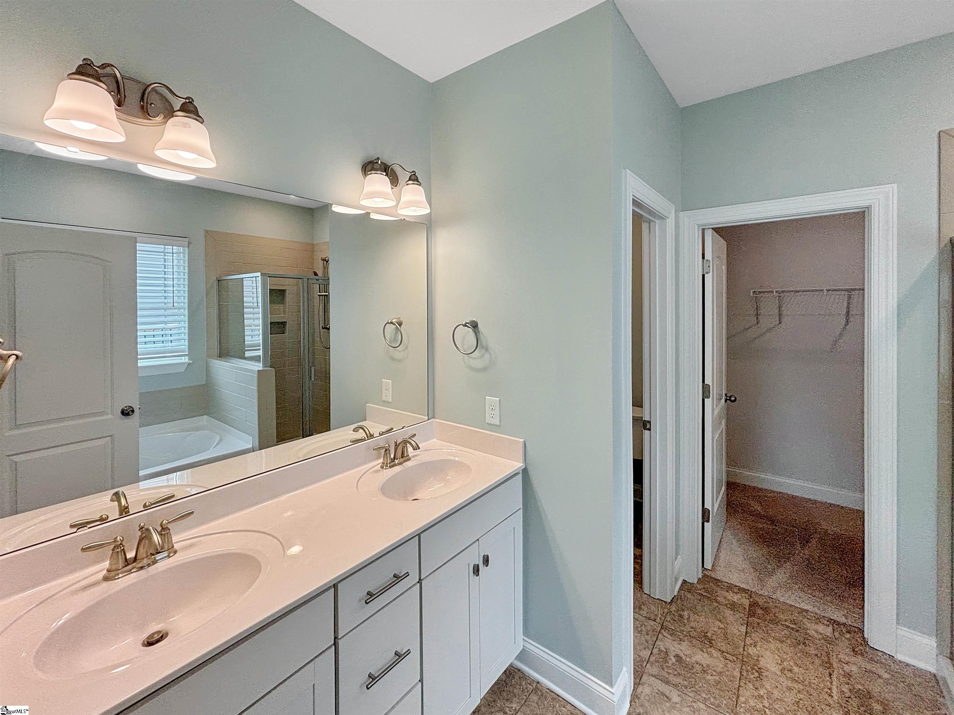 28 Arnold Mill Road Simpsonville, SC 29680