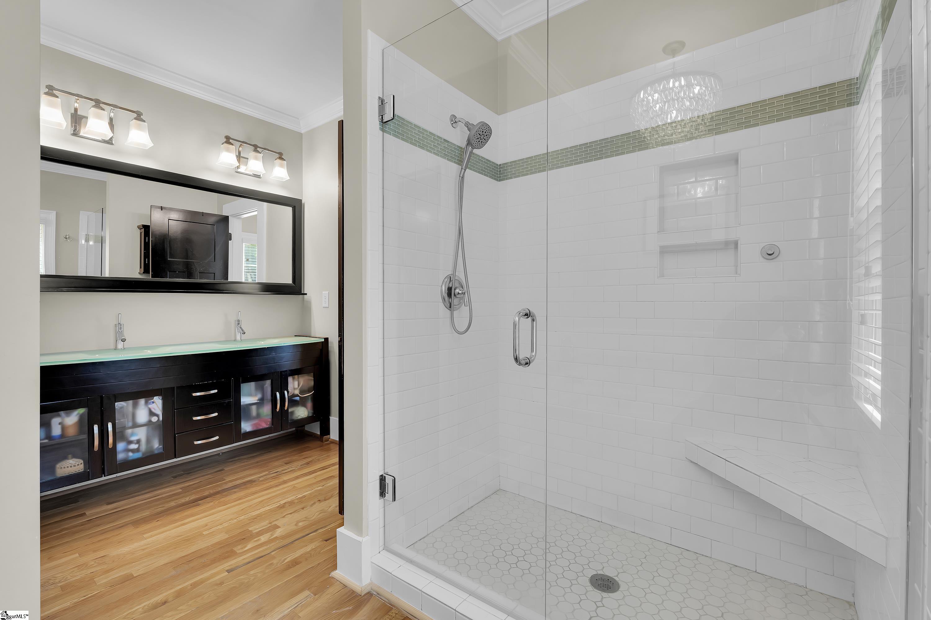 129 Phillips Lane Greenville, SC 29605