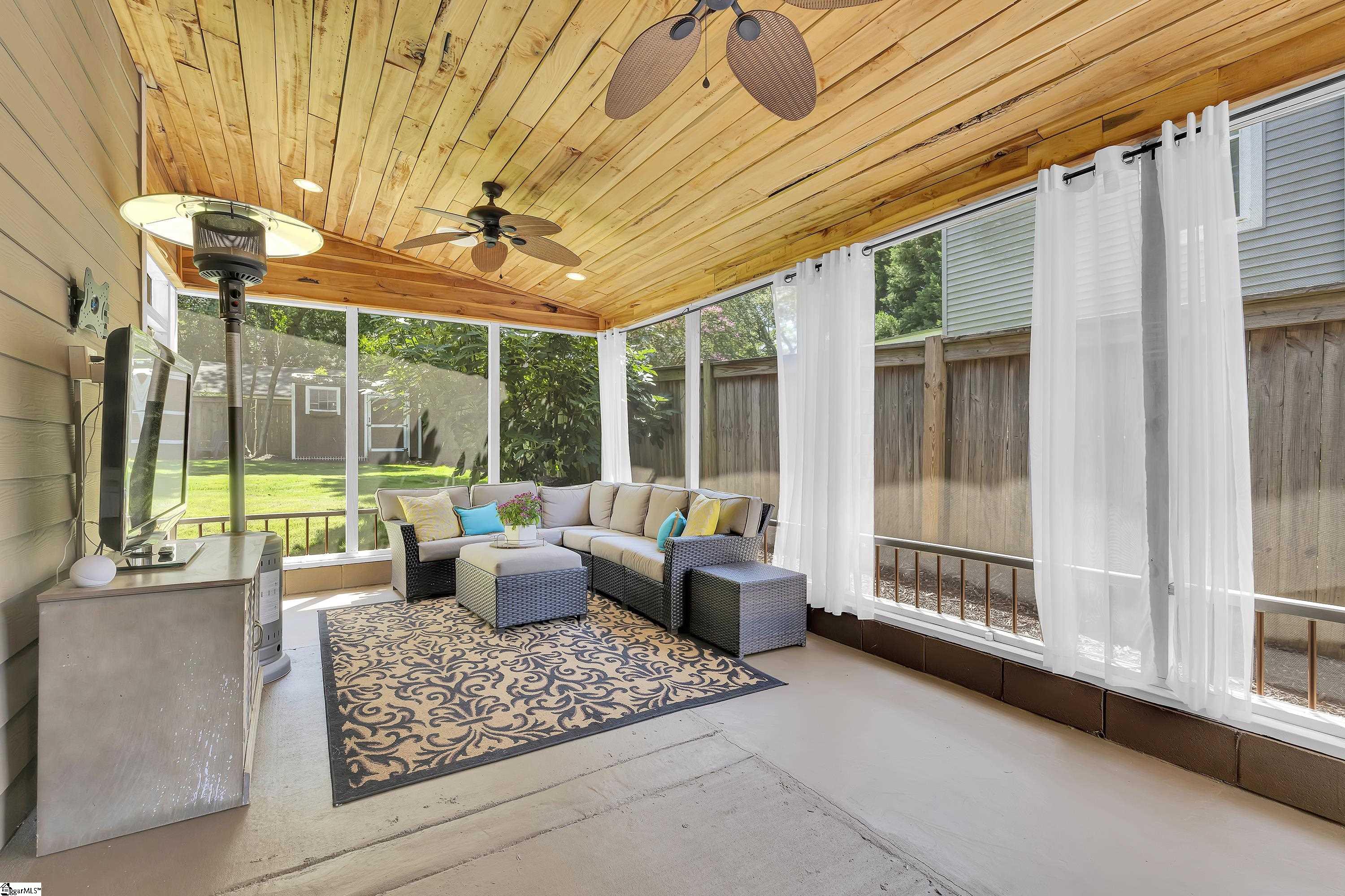 129 Phillips Lane Greenville, SC 29605