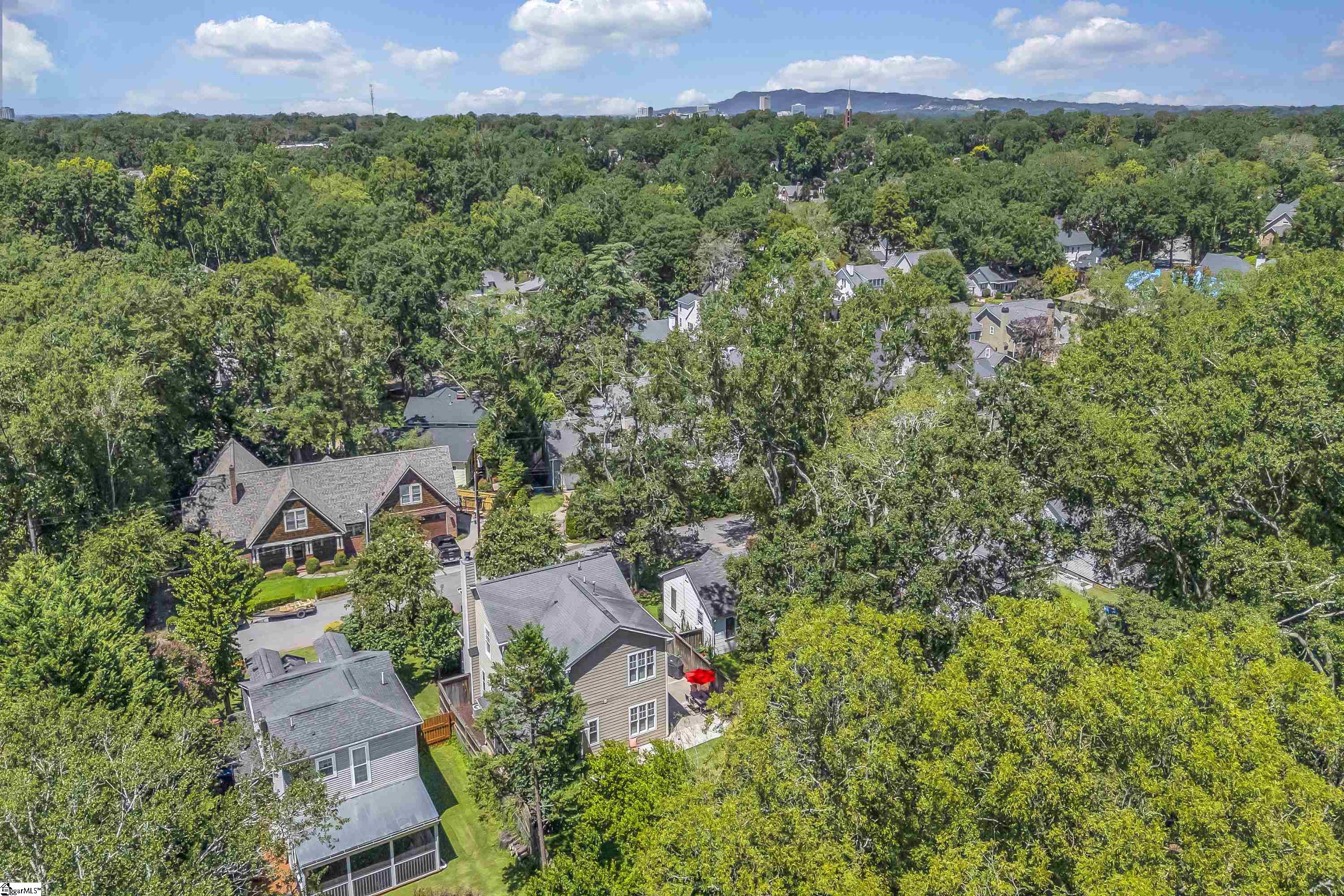 129 Phillips Lane Greenville, SC 29605