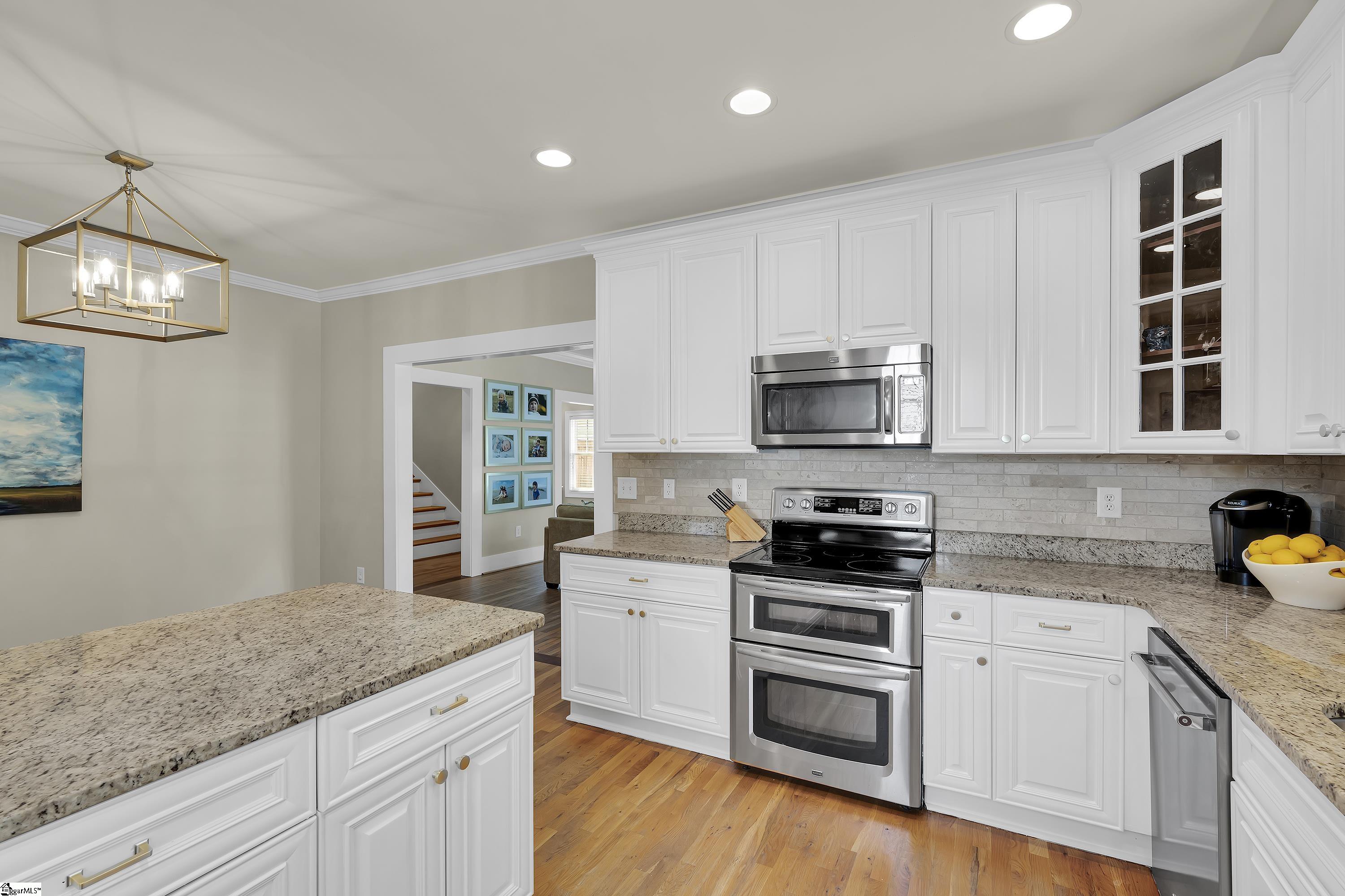 129 Phillips Lane Greenville, SC 29605