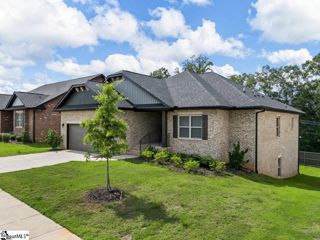 400 Rolling Waters Drive Greenville, SC 29605