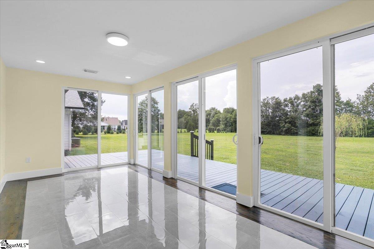 305 Waters Road Taylors, SC 29687