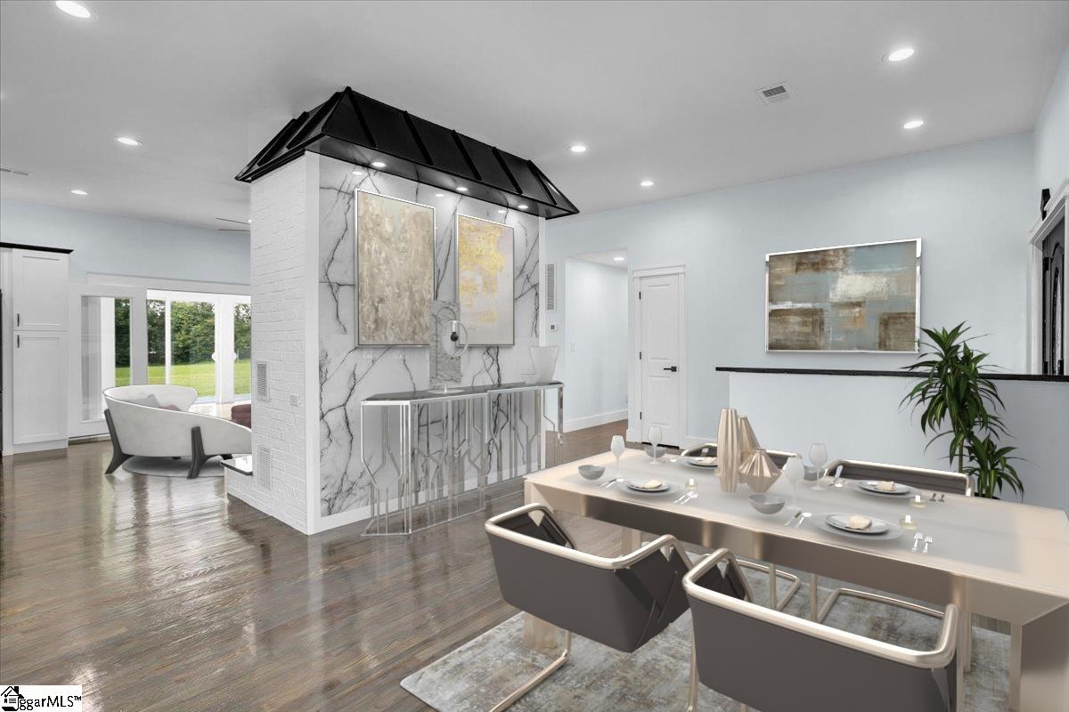 305 Waters Road Taylors, SC 29687