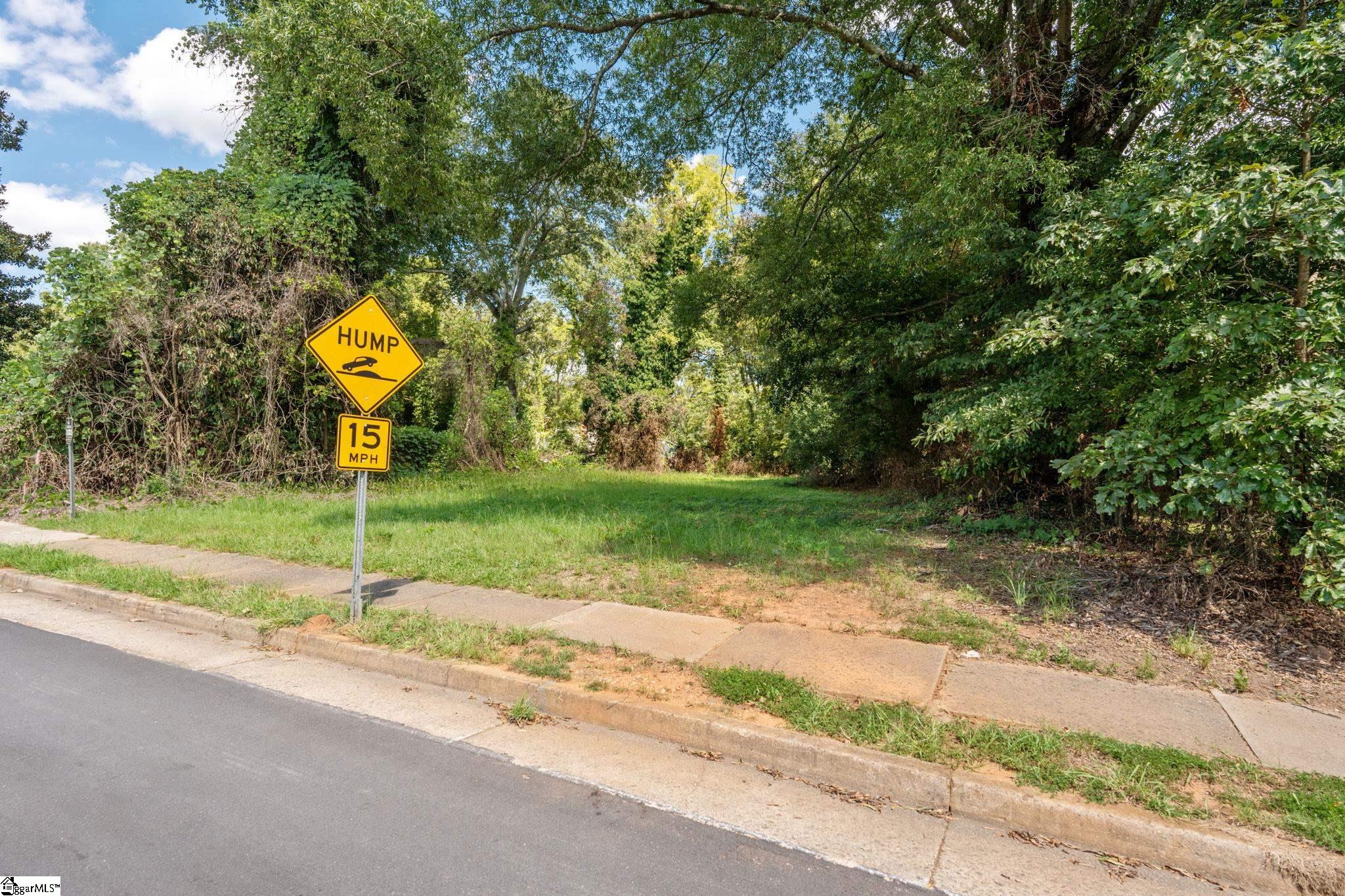 104 Pine Street Greenville, SC 29601