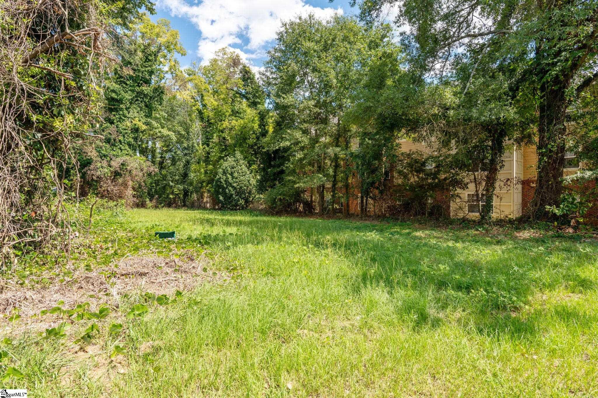 104 Pine Street Greenville, SC 29601
